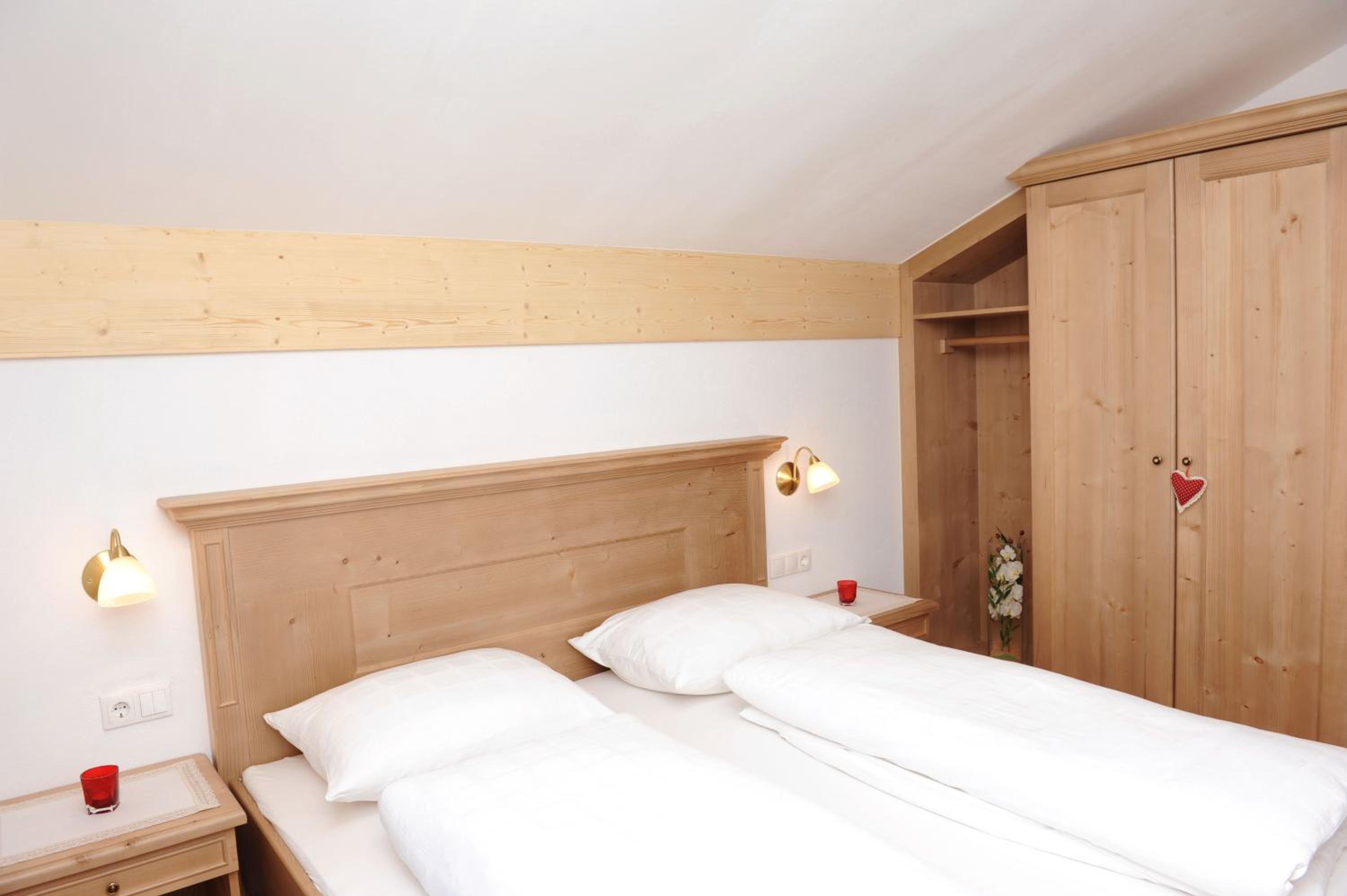 Two-Bedroom Apartment with Balcony photo 1