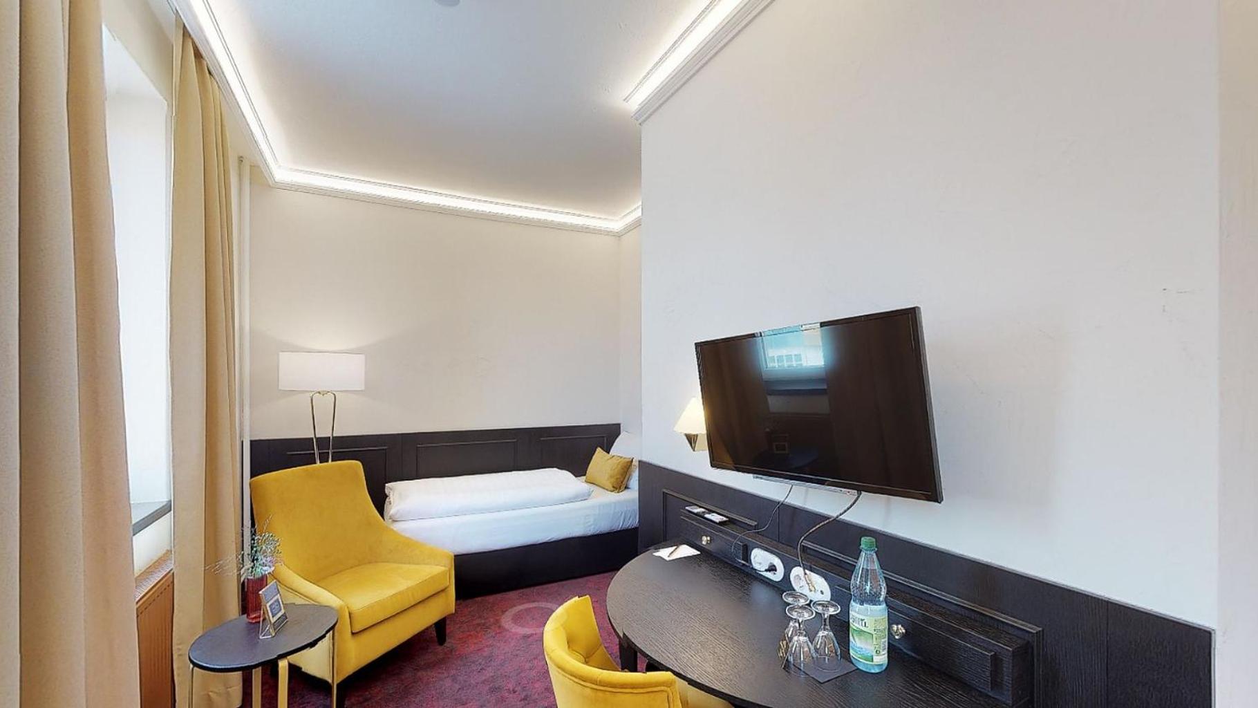 Triple Room - Photo 1