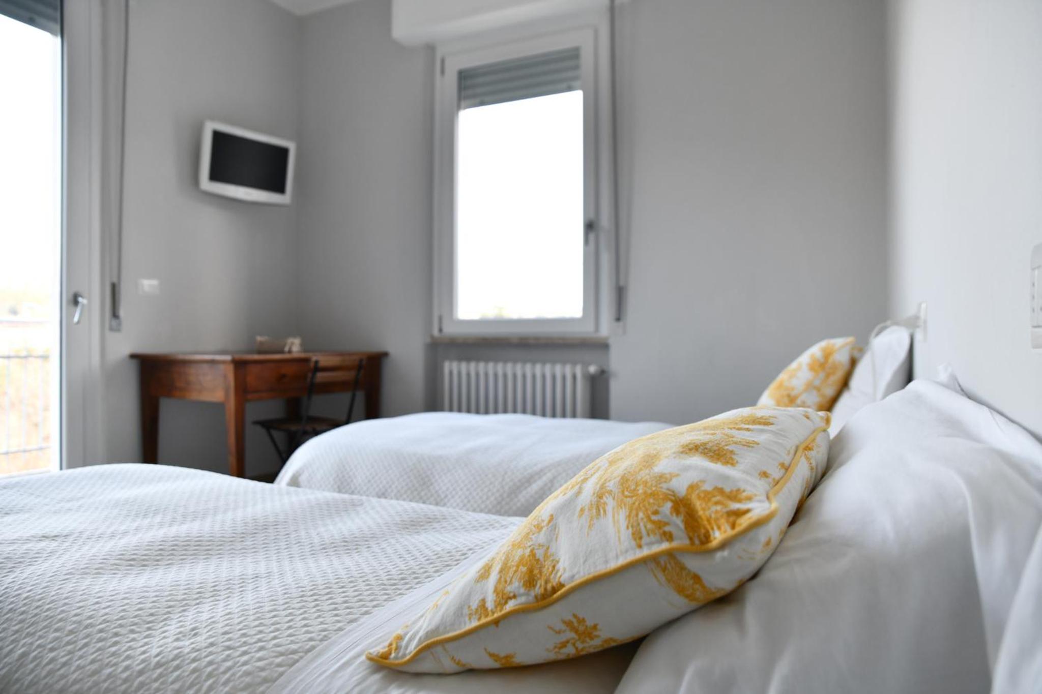 Double or Twin Room with Balcony and Panoramic View - Photo 1