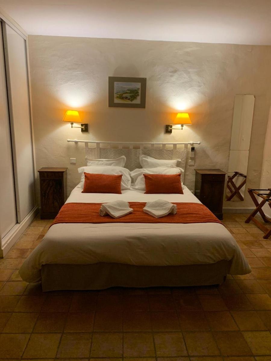 Triple Room with Terrace photo 1