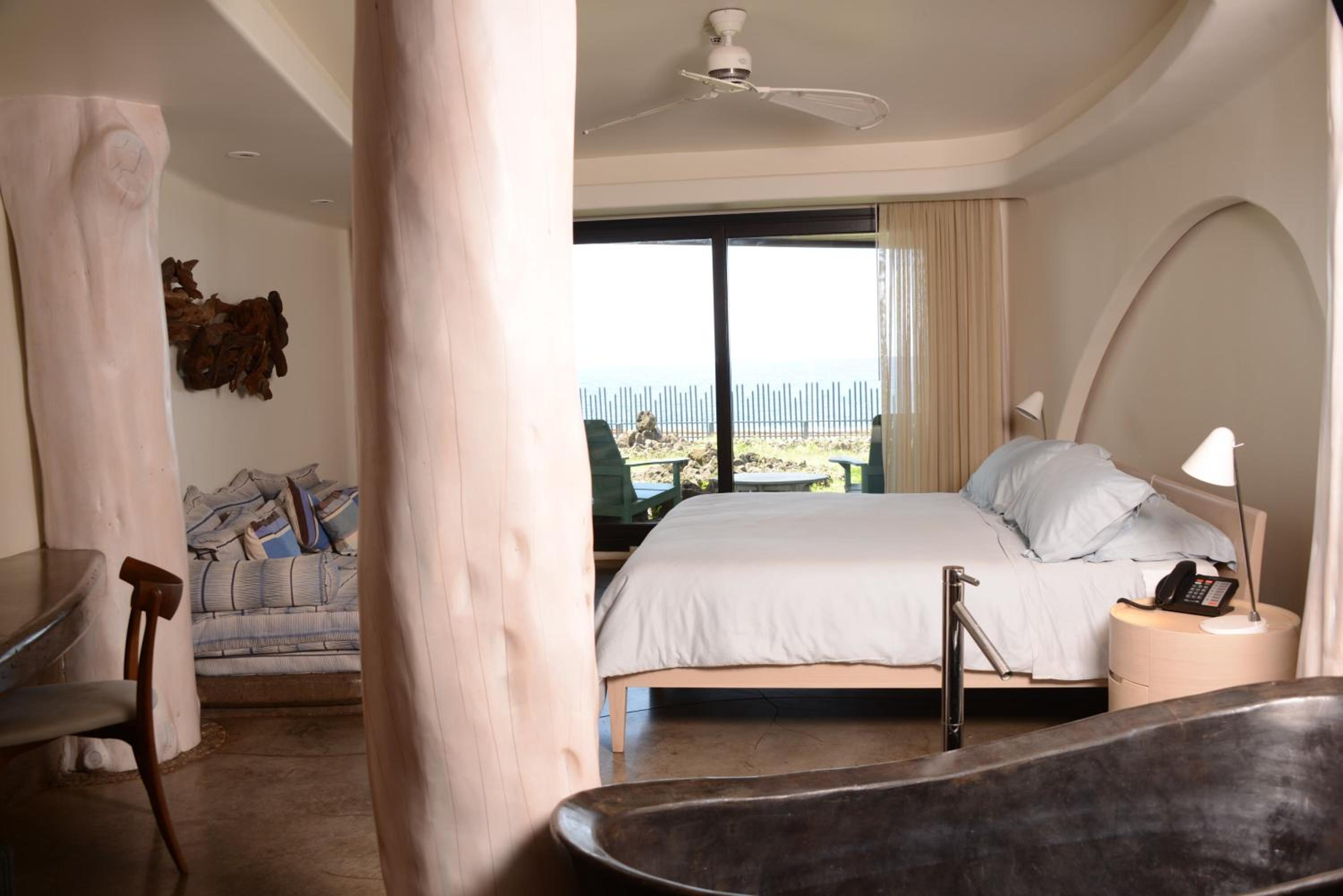 King Room with Sea View - Photo 1