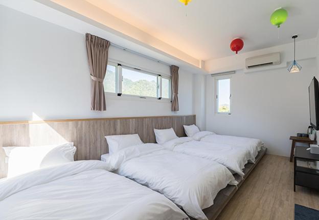 Quadruple Room with Private Bathroom photo 1