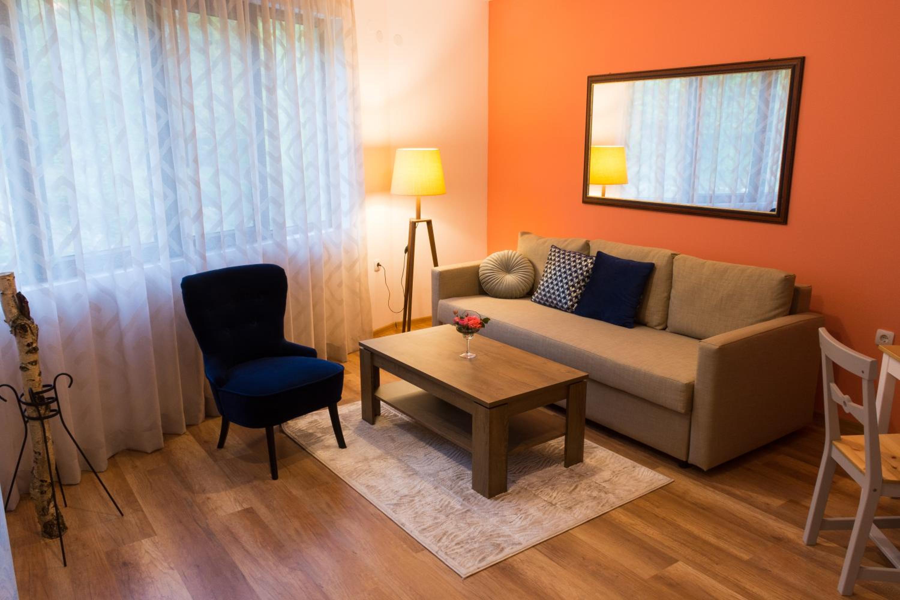 One-Bedroom Apartment - Photo 11