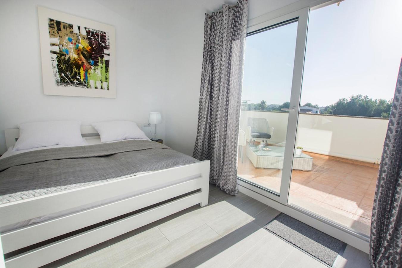 Casa de cuatro habitaciones