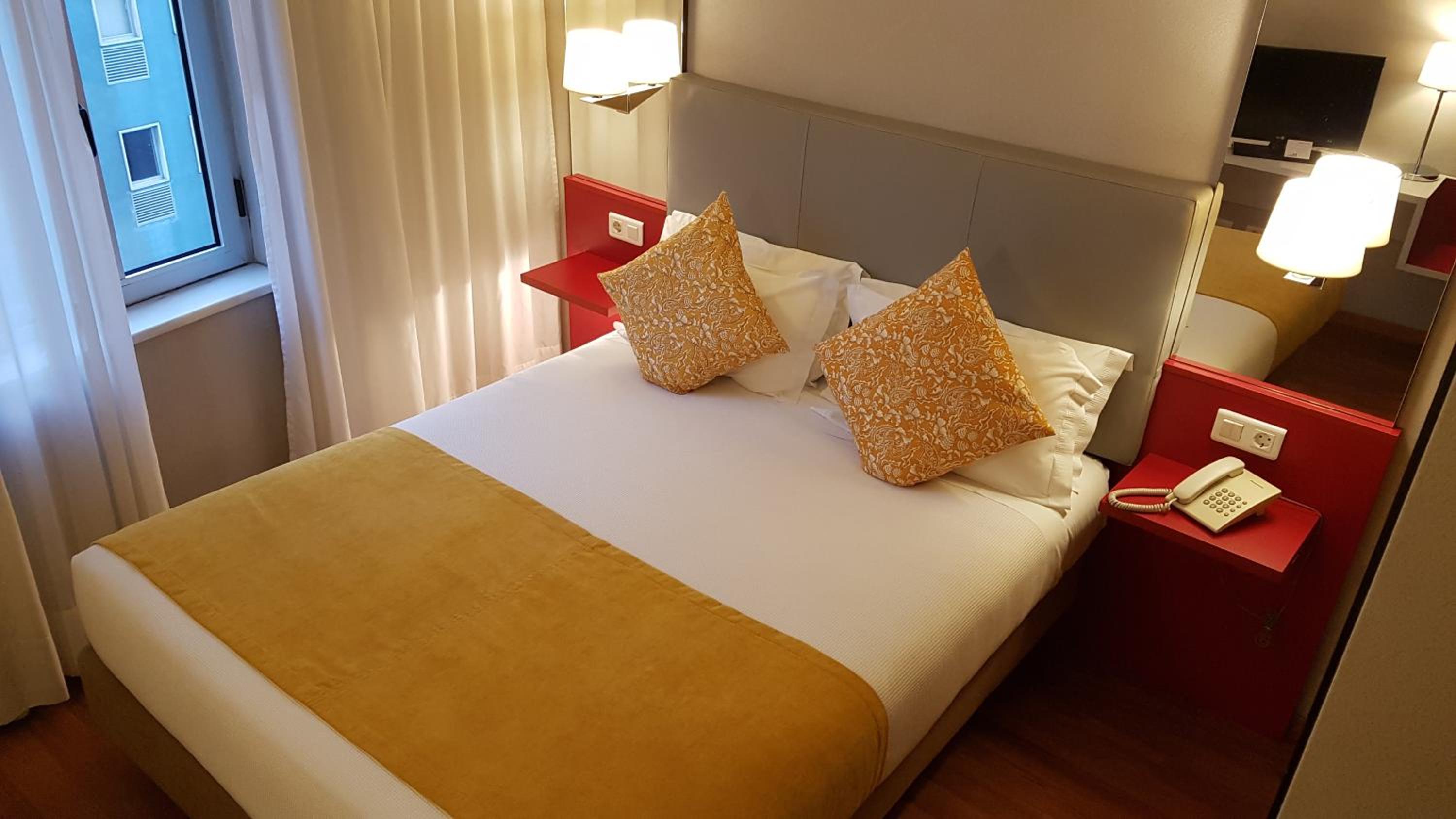 Small Double Room - Photo 6