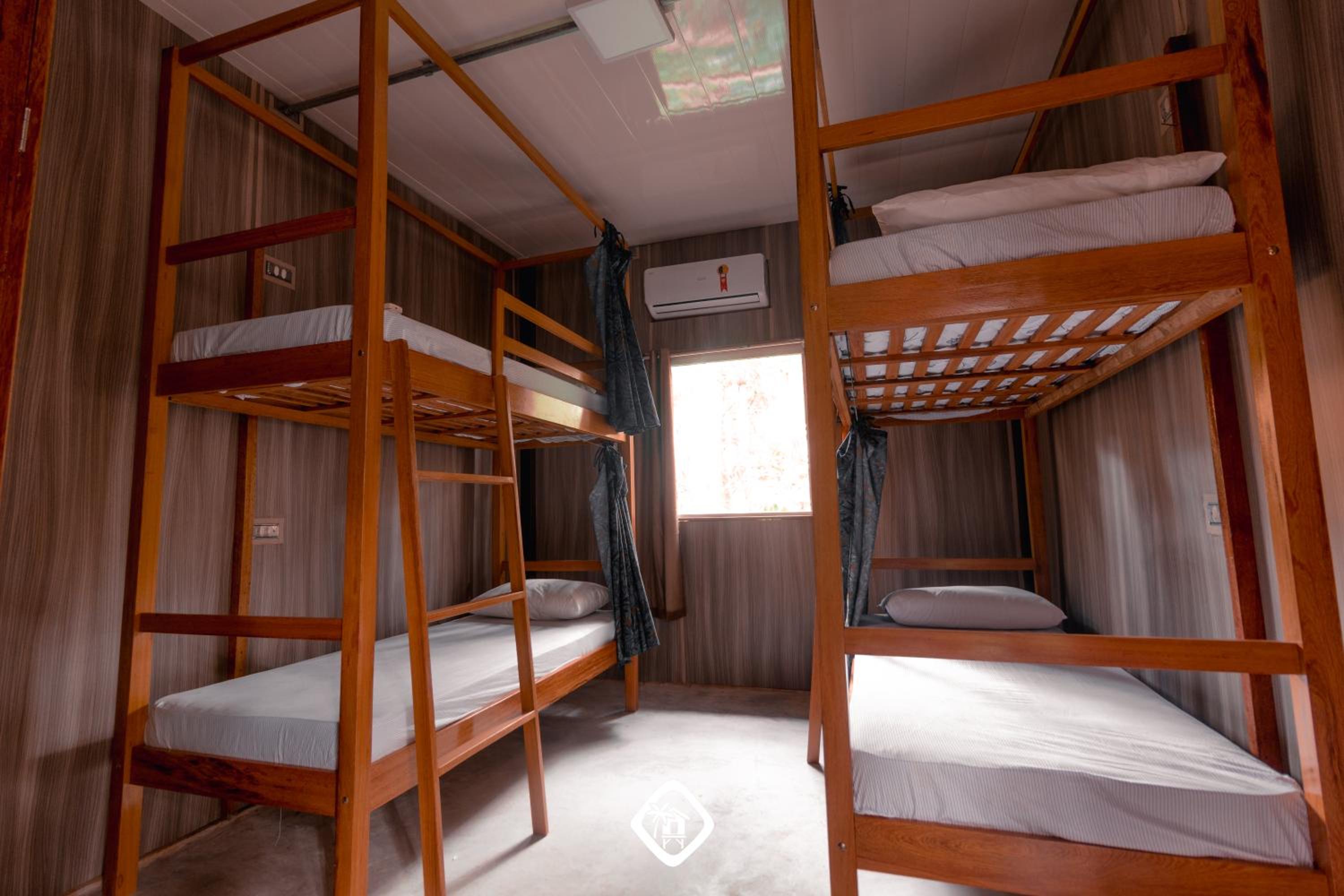 Bunk Bed in Mixed Dormitory Room