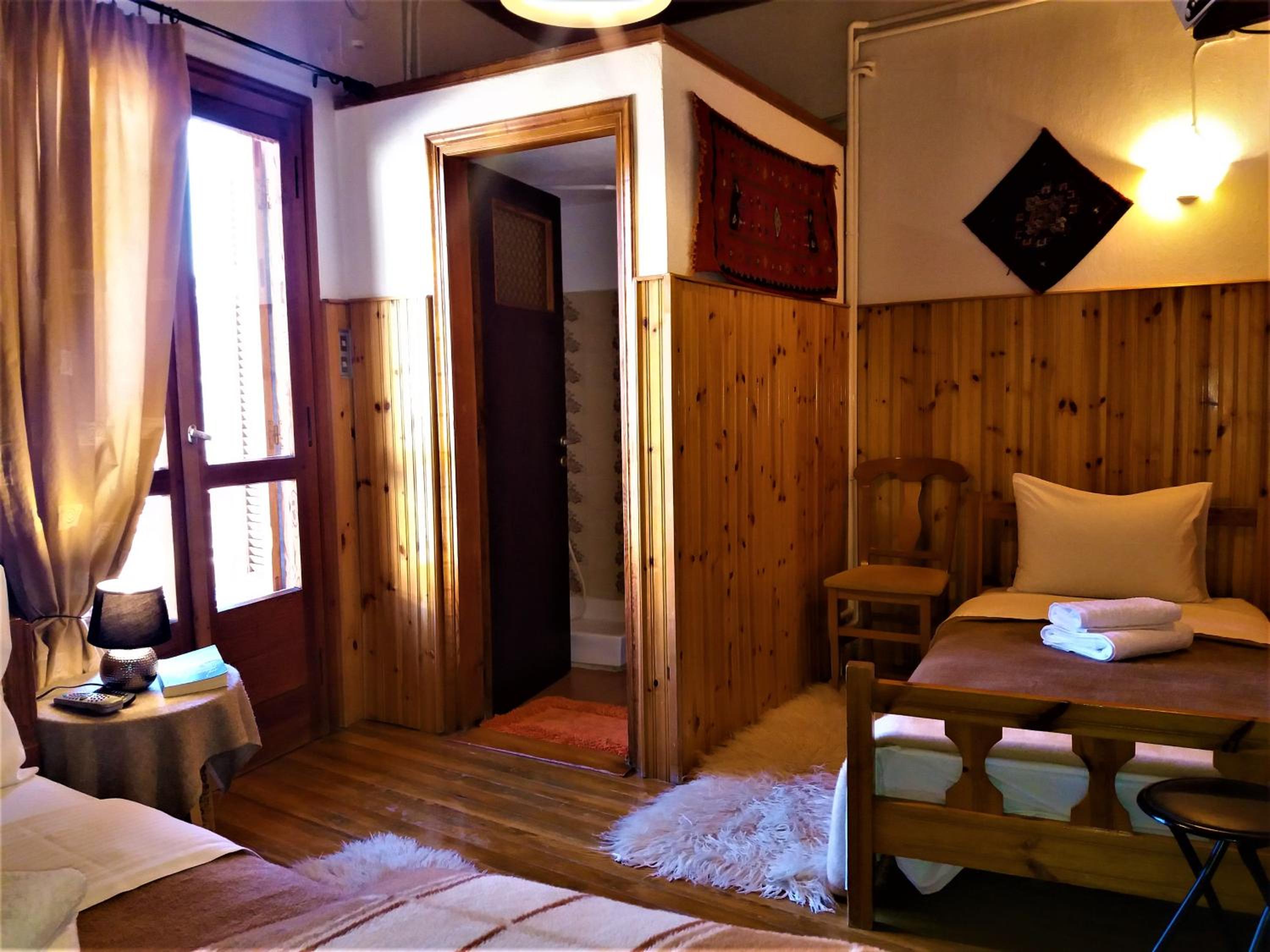 Basic Triple Room