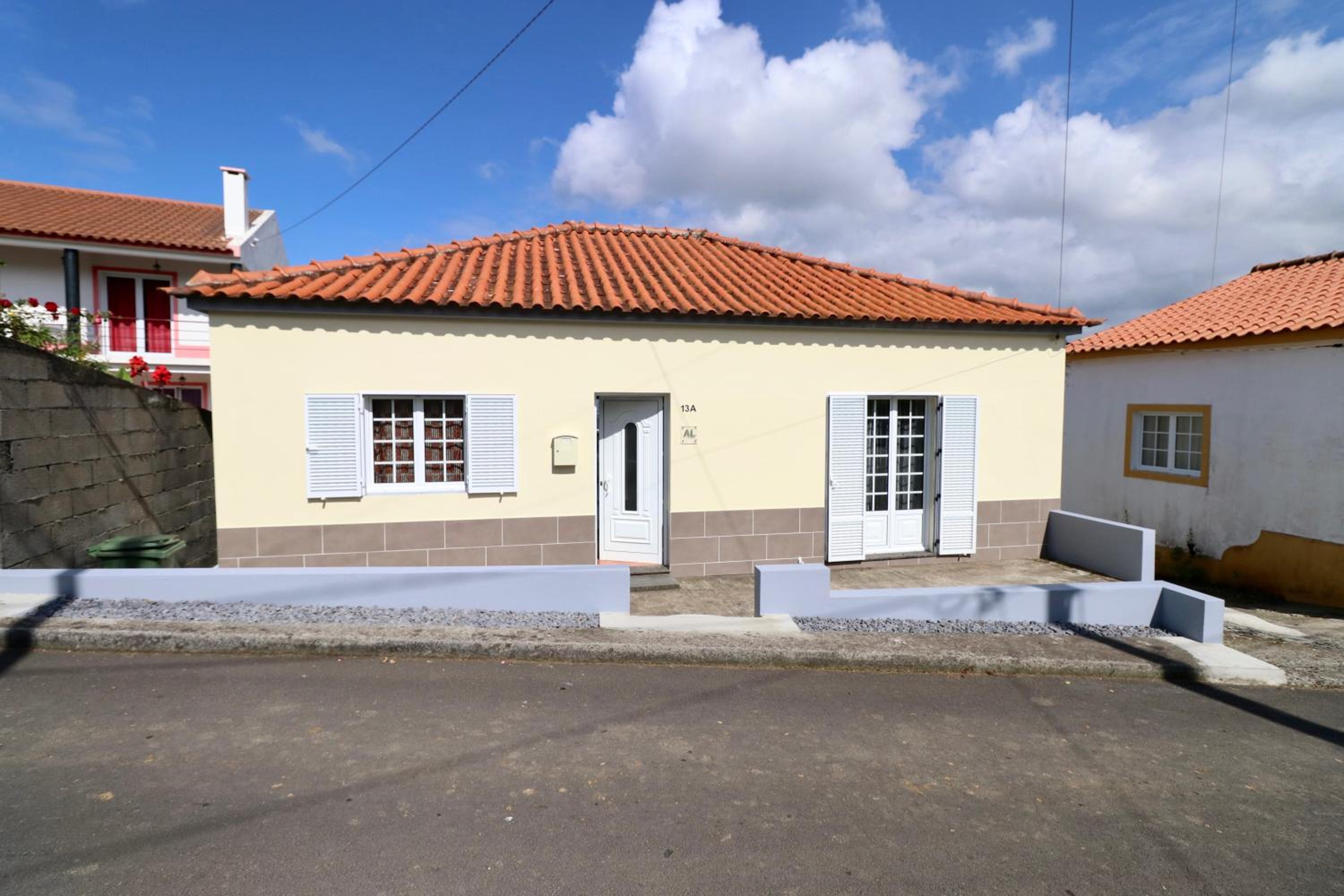 Two-Bedroom House photo 2