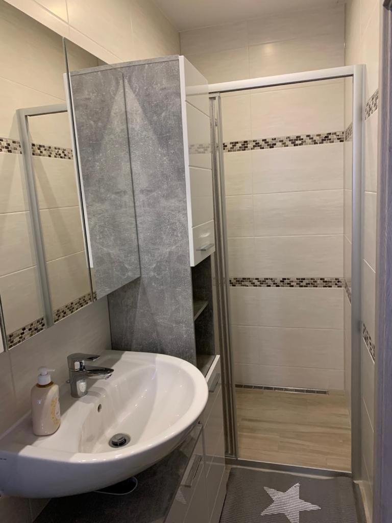 One-Bedroom Apartment - Photo 20