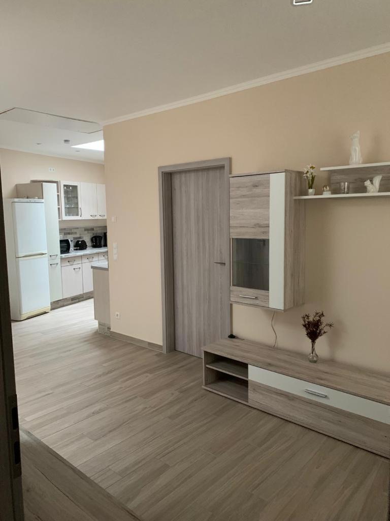 One-Bedroom Apartment - Photo 8