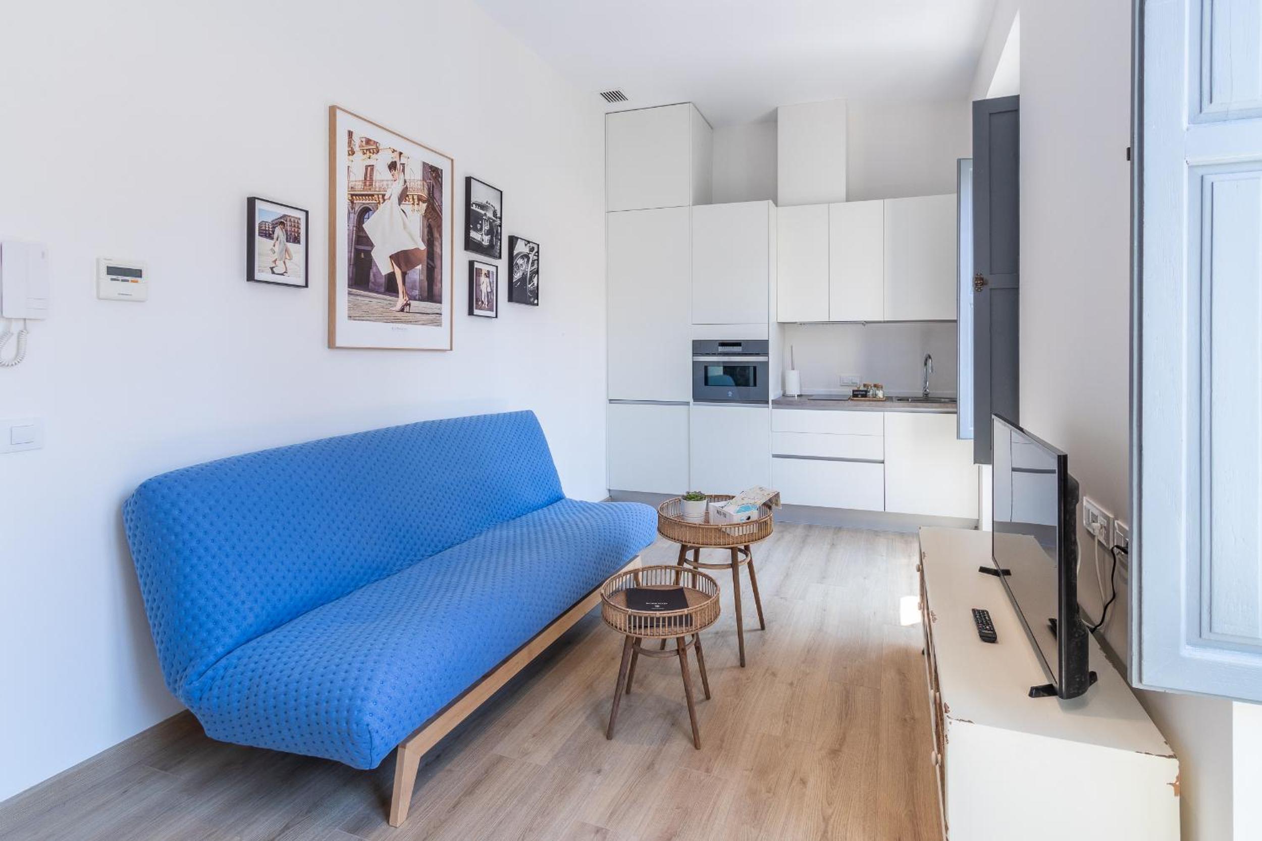 Loft - Photo 1