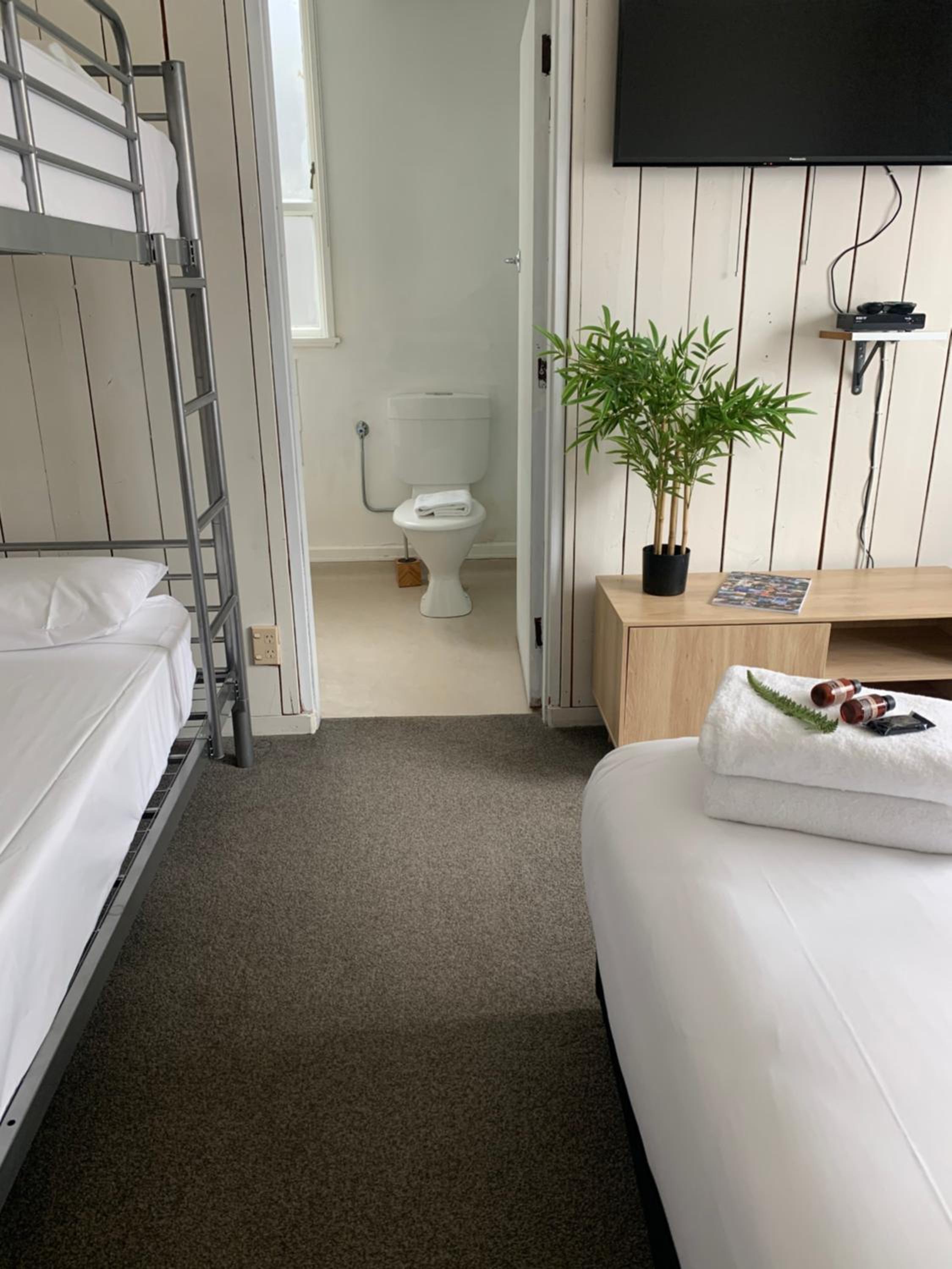 Superior Suite - Photo 2