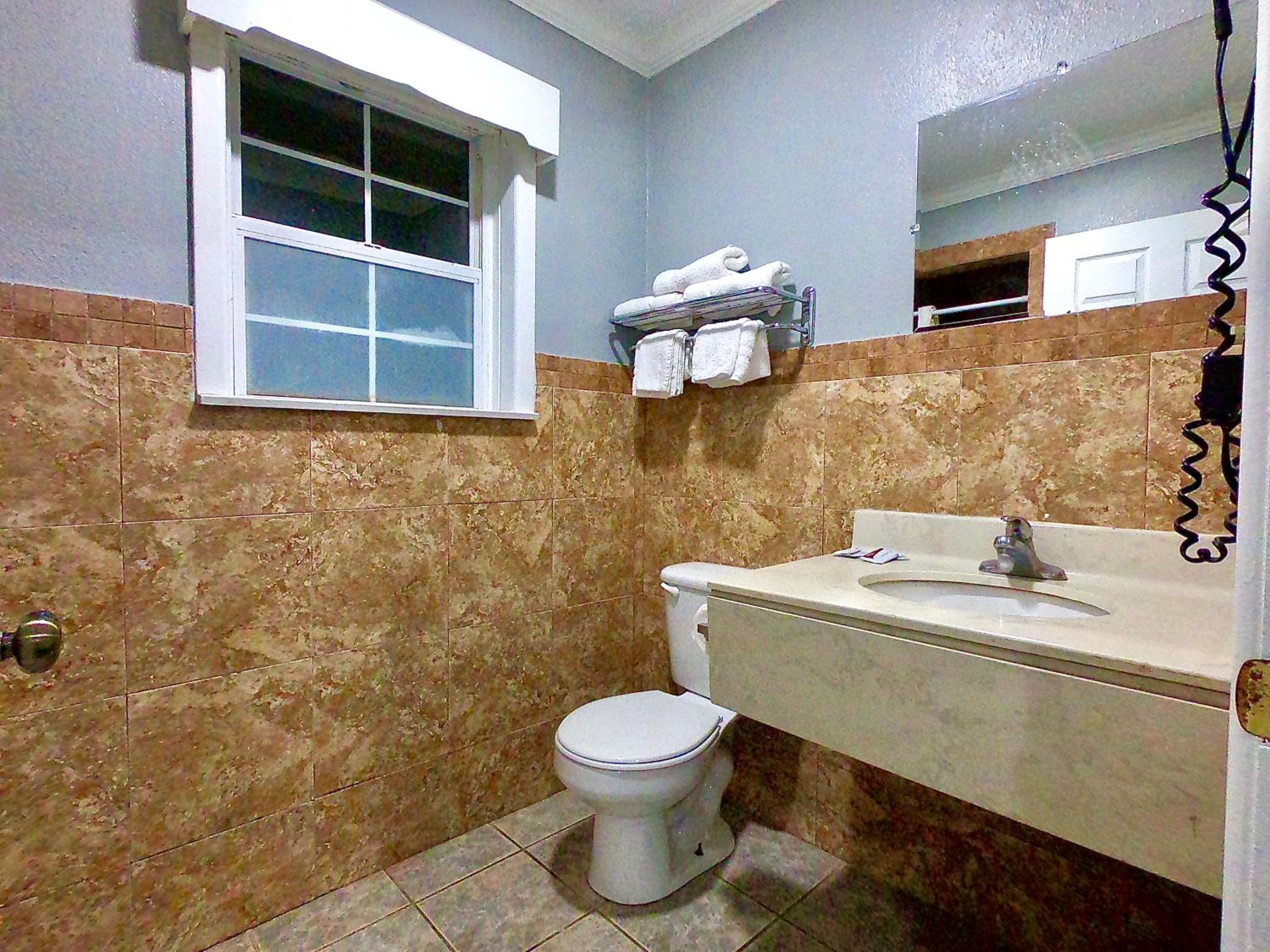 Deluxe King Room photo 2