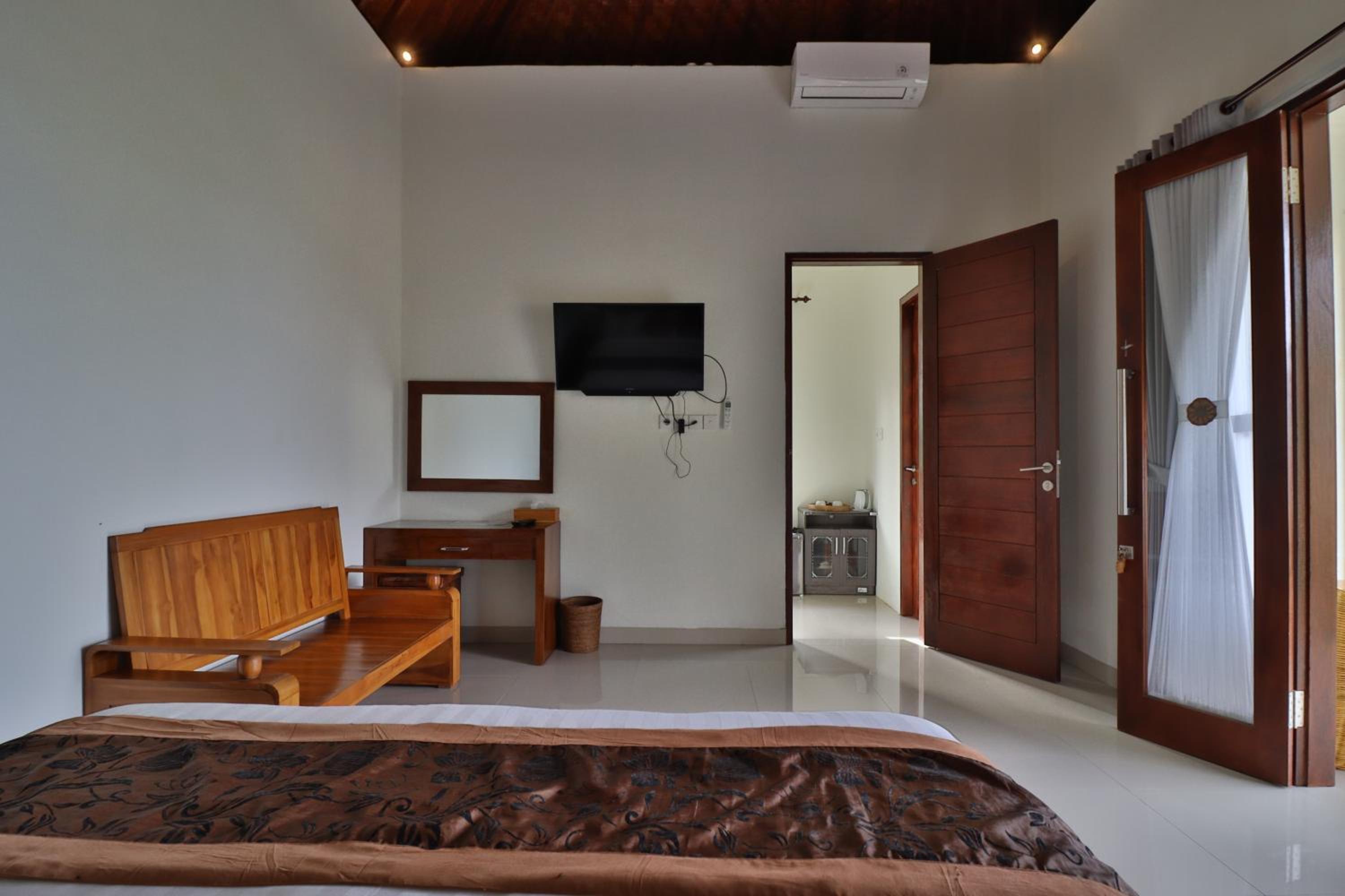 One-Bedroom Cottage - Photo 36