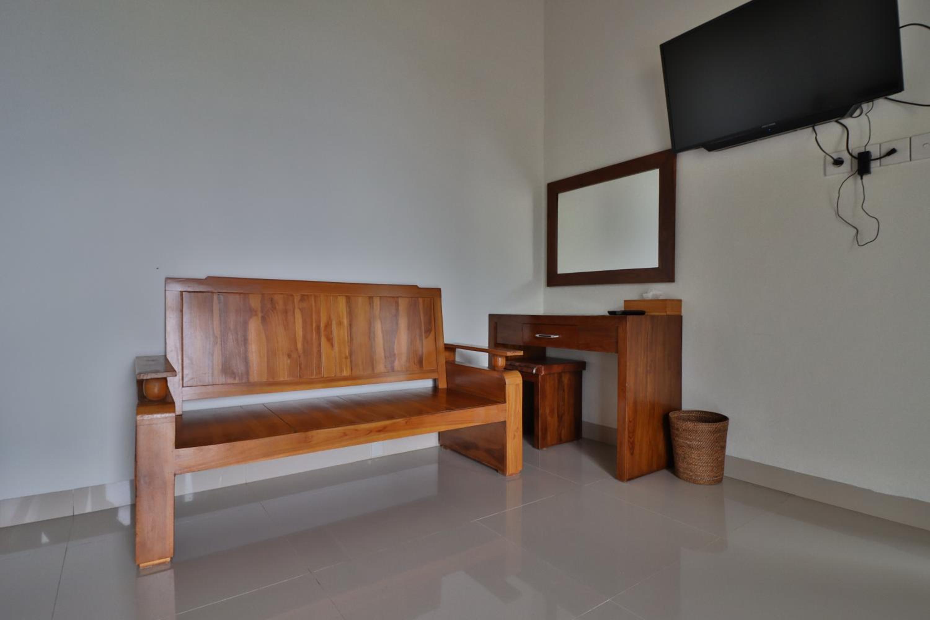 One-Bedroom Cottage - Photo 31