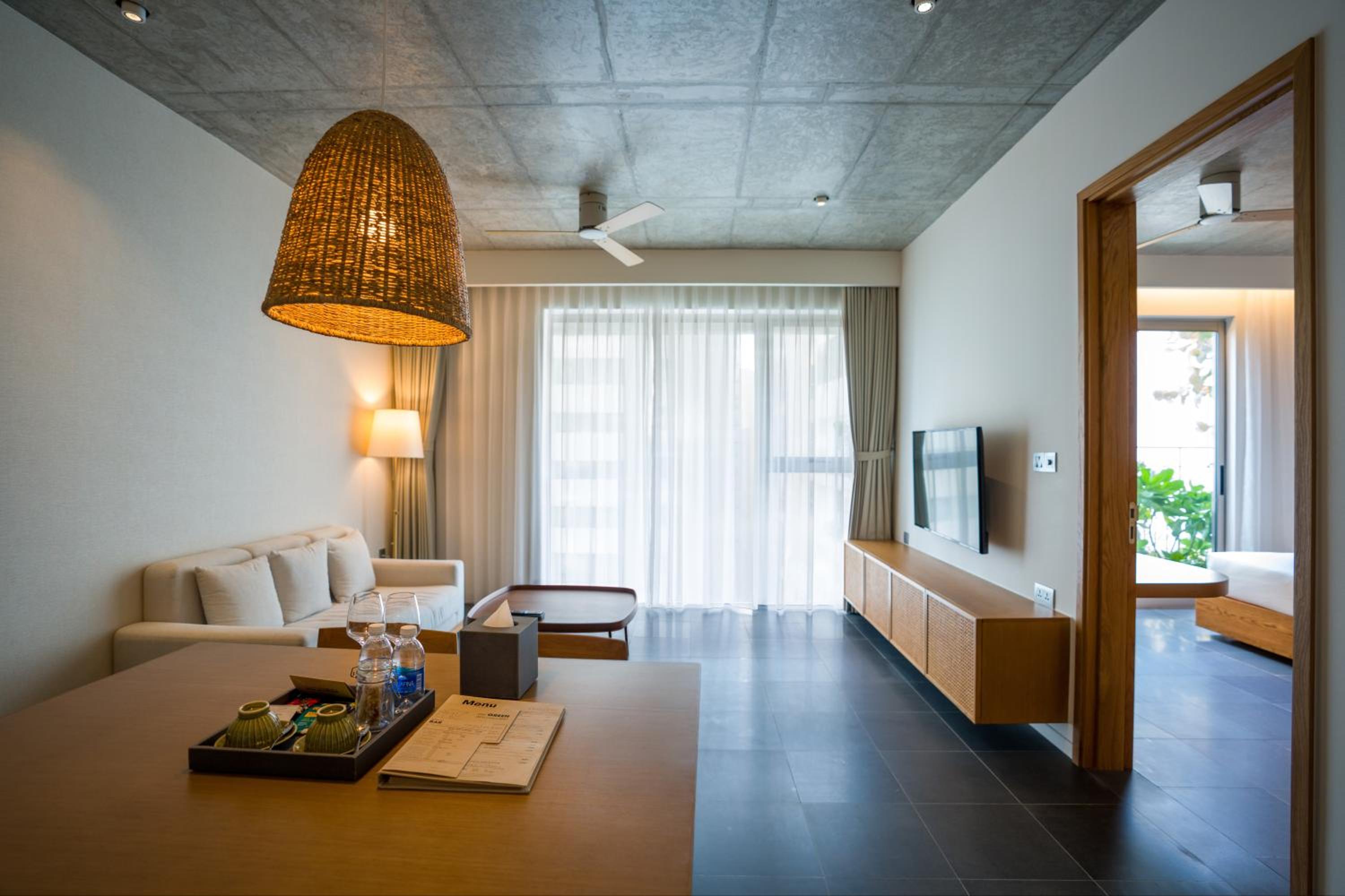 One-Bedroom Apartment with Balcony - Photo 7