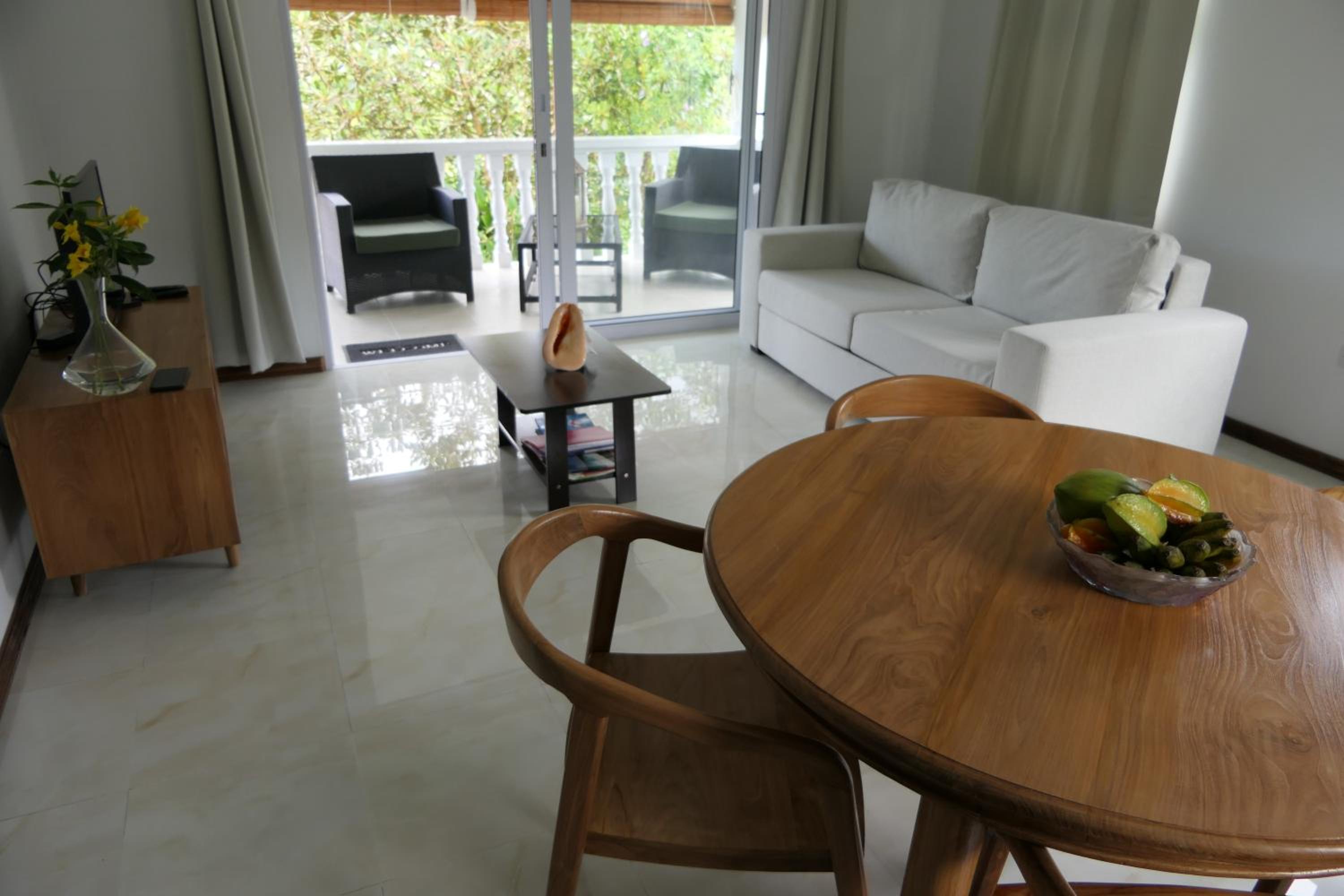One-Bedroom House photo 3