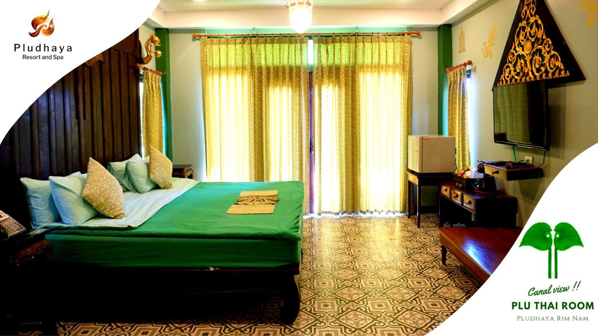 Deluxe Double Room with Balcony photo 1