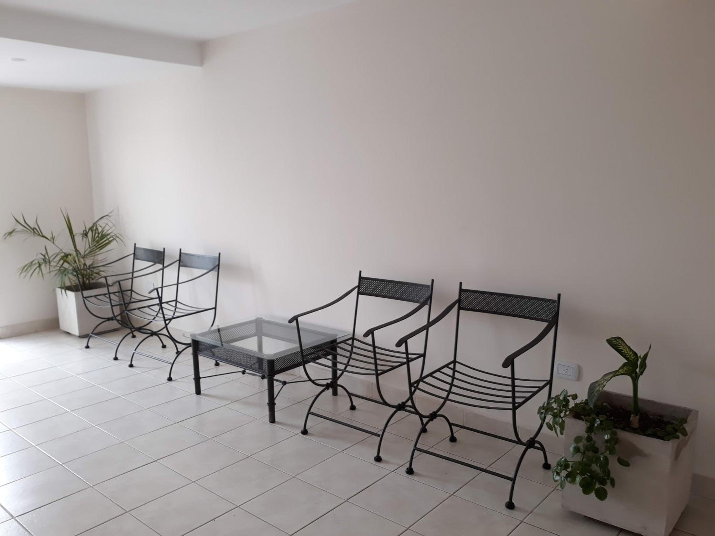 Apartment - Ground Floor photo 2