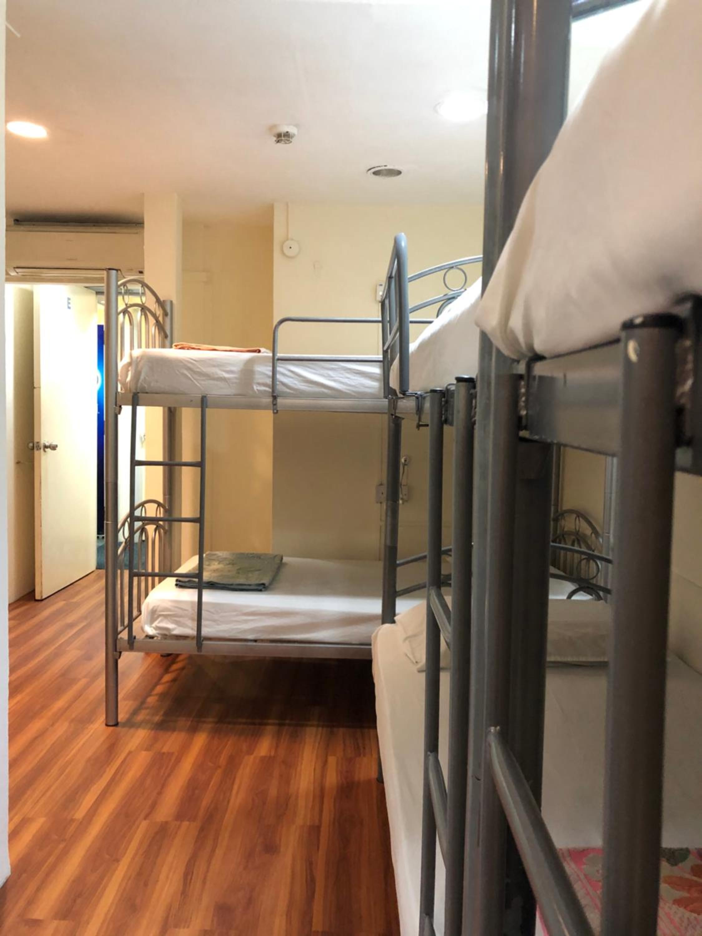 Bed in 8-Bed Mixed Dormitory Room photo 1
