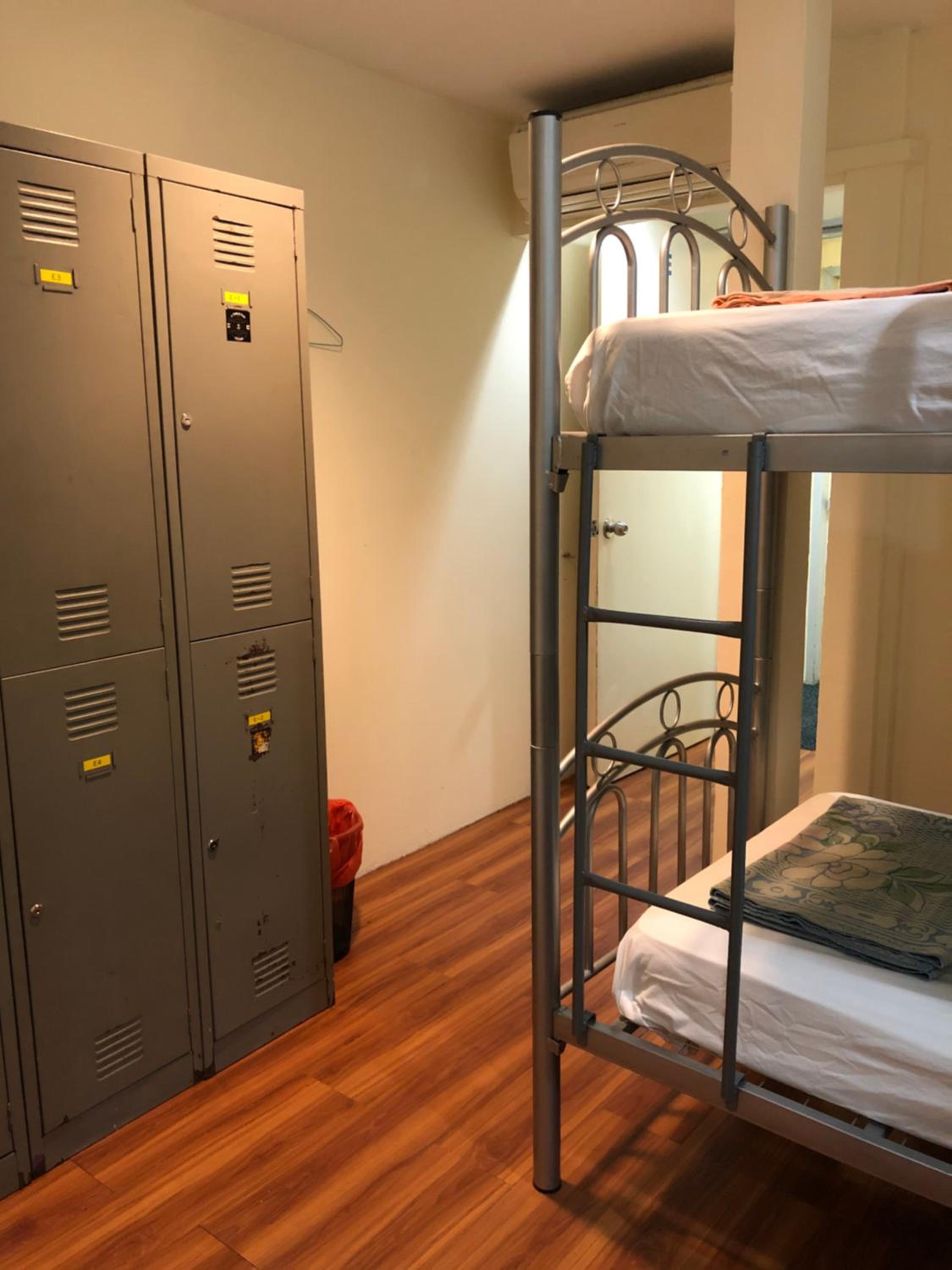 Bed in 8-Bed Mixed Dormitory Room photo 3