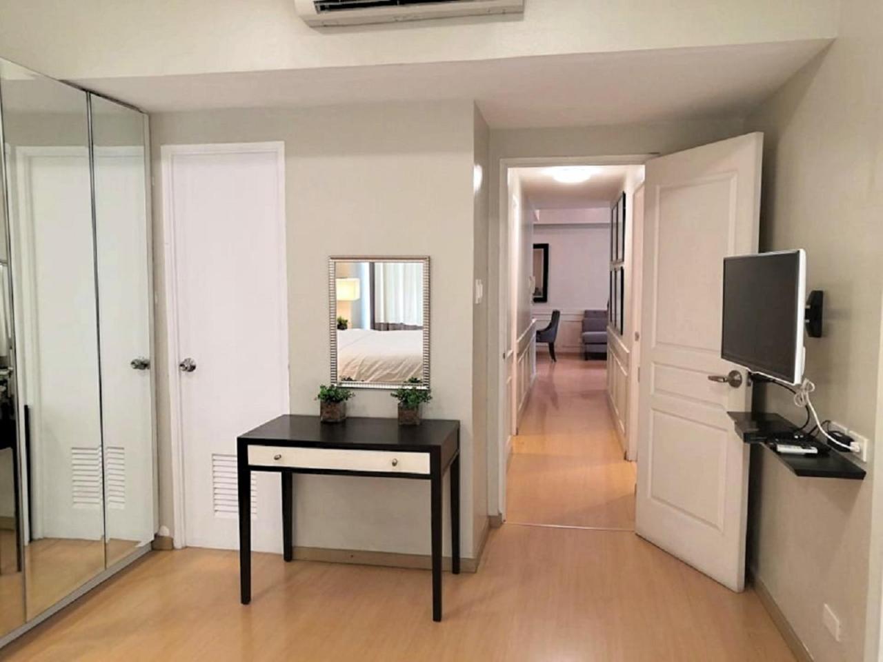 Deluxe Queen Suite