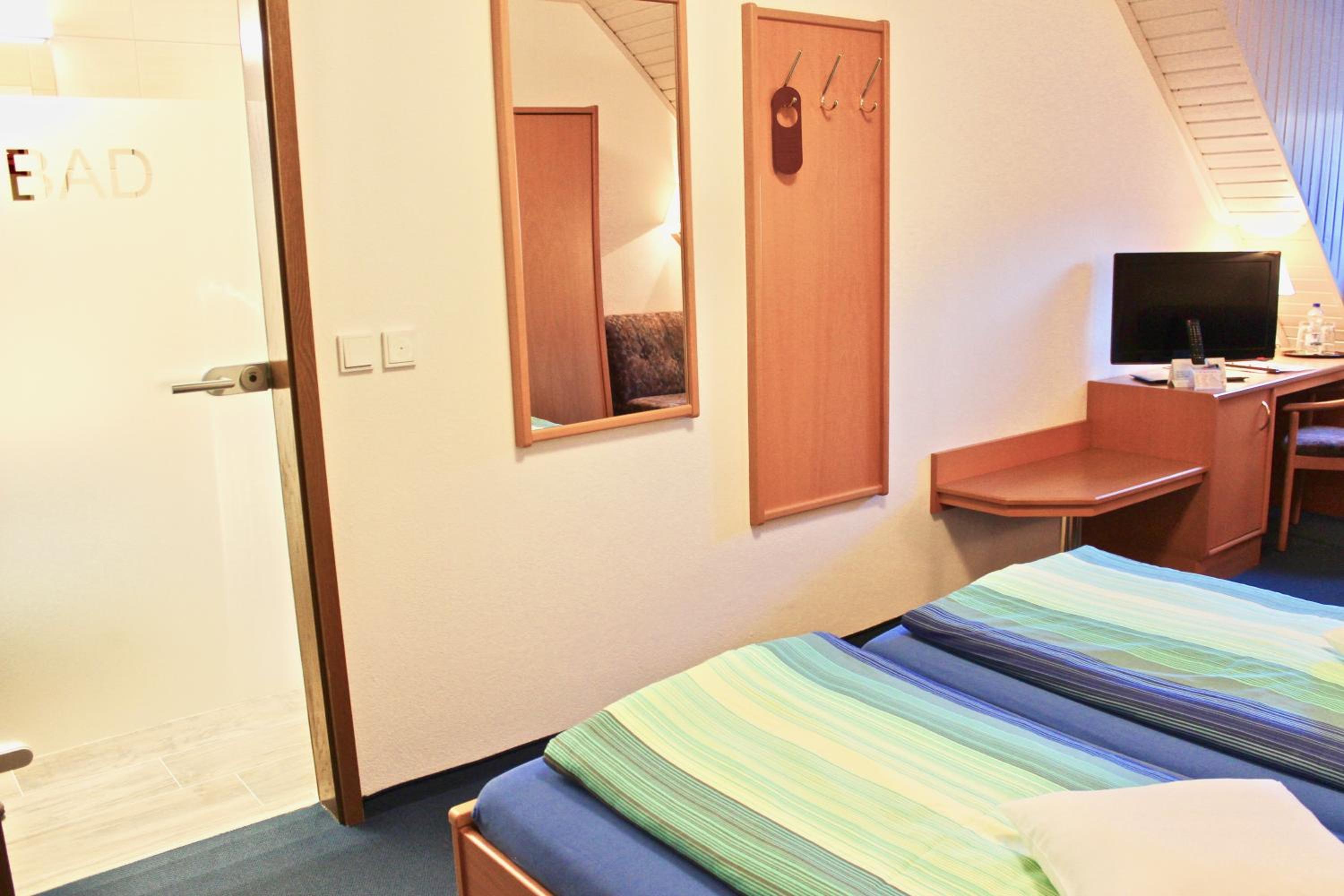 Comfort Room (2- 4 people) - Photo 11