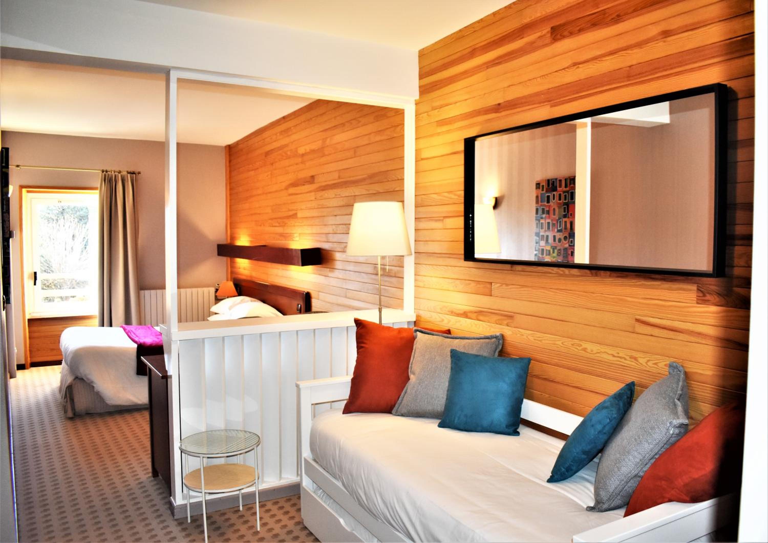 Superior Triple Room photo 3