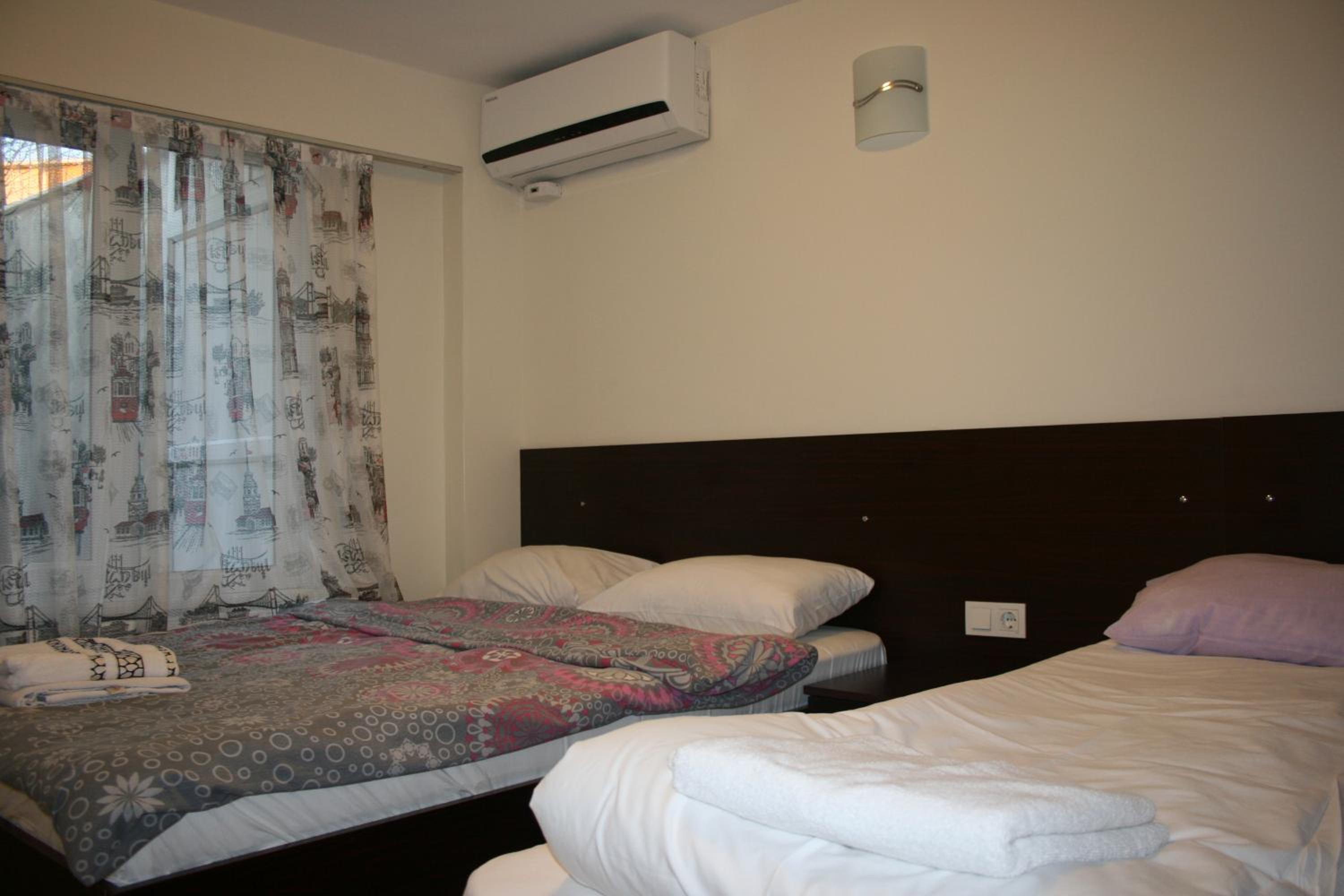 Apartment With Balcony photo 2