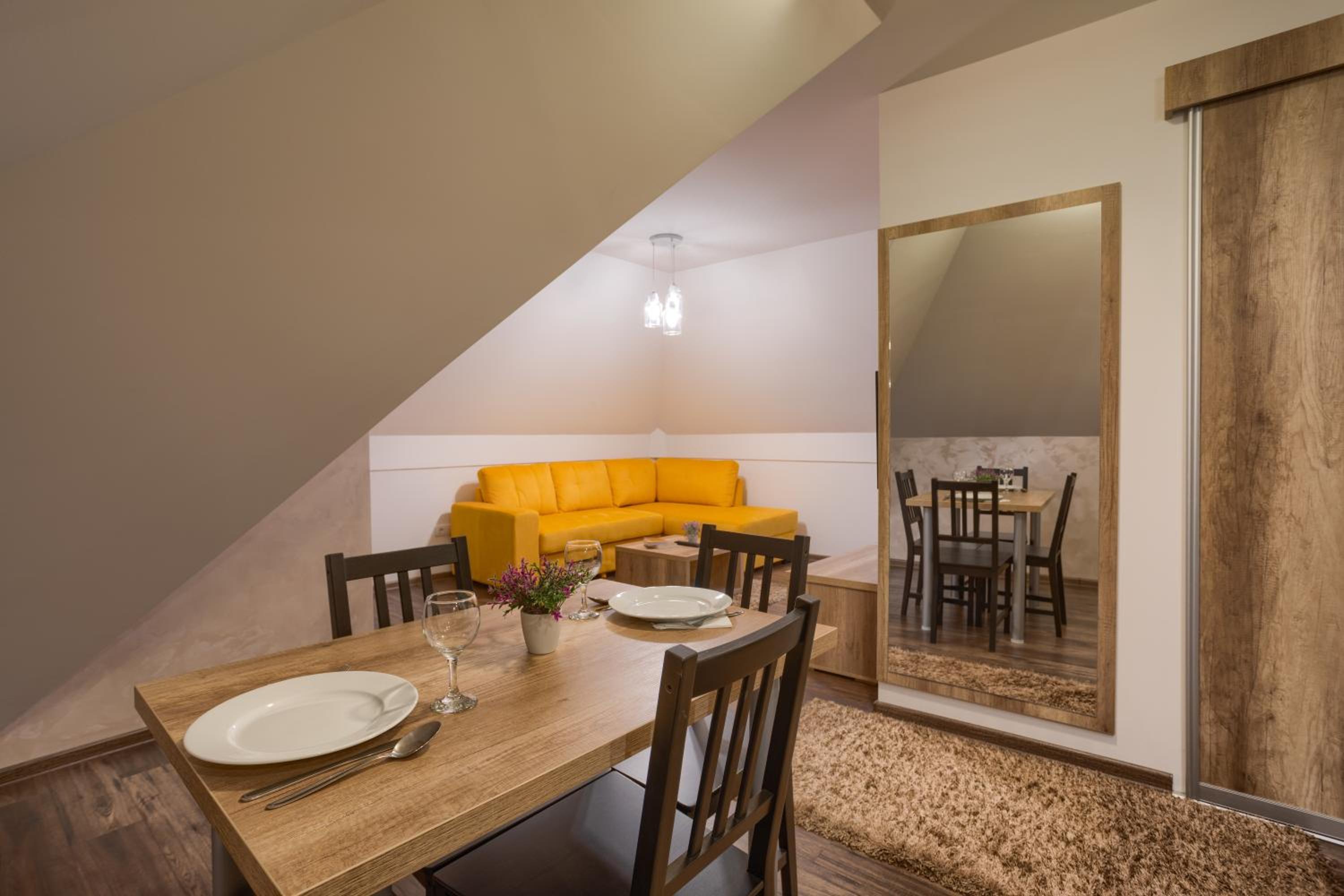 One-Bedroom Standard Apartment - Photo 23
