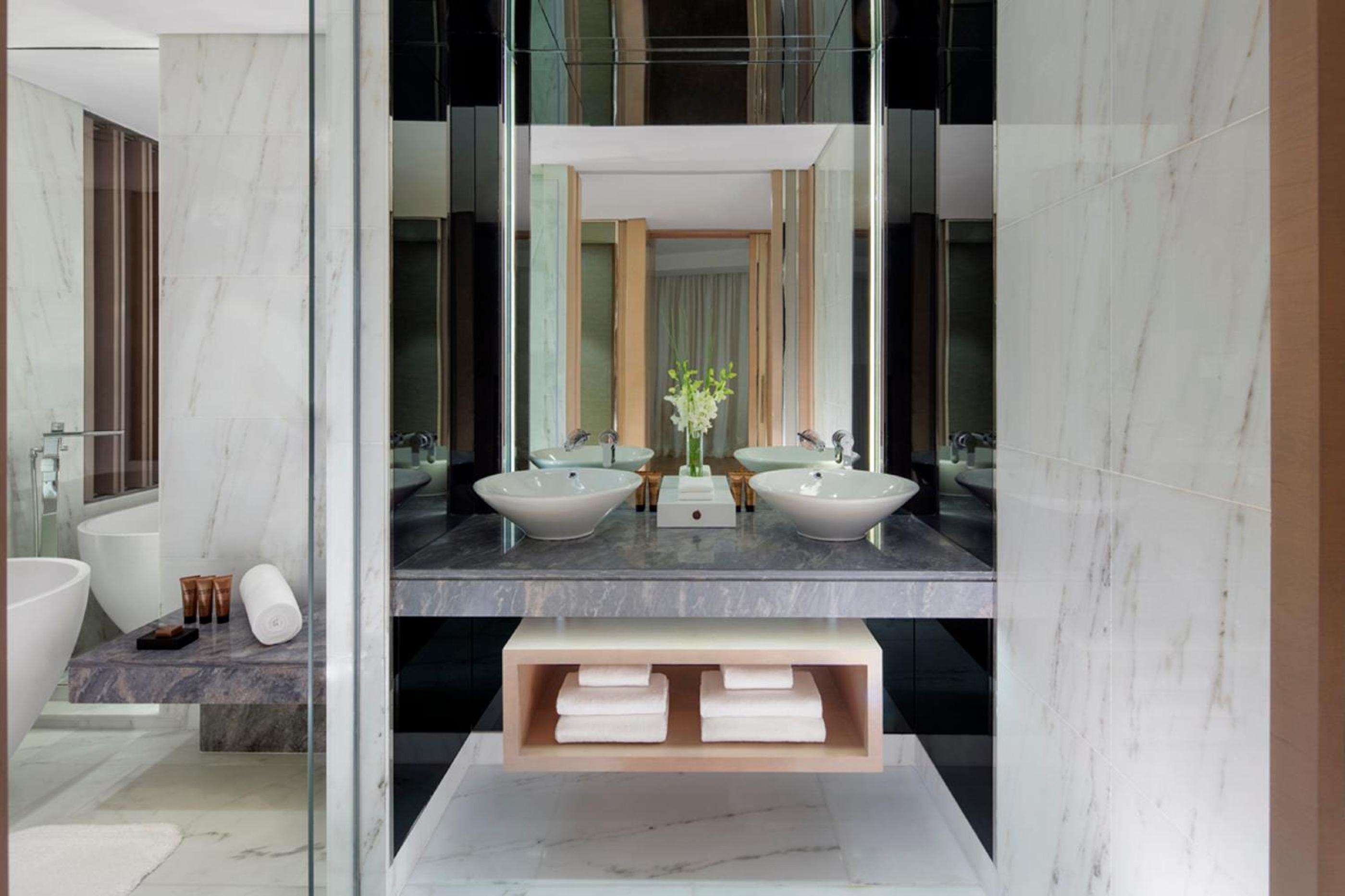 Silver Screen Suite