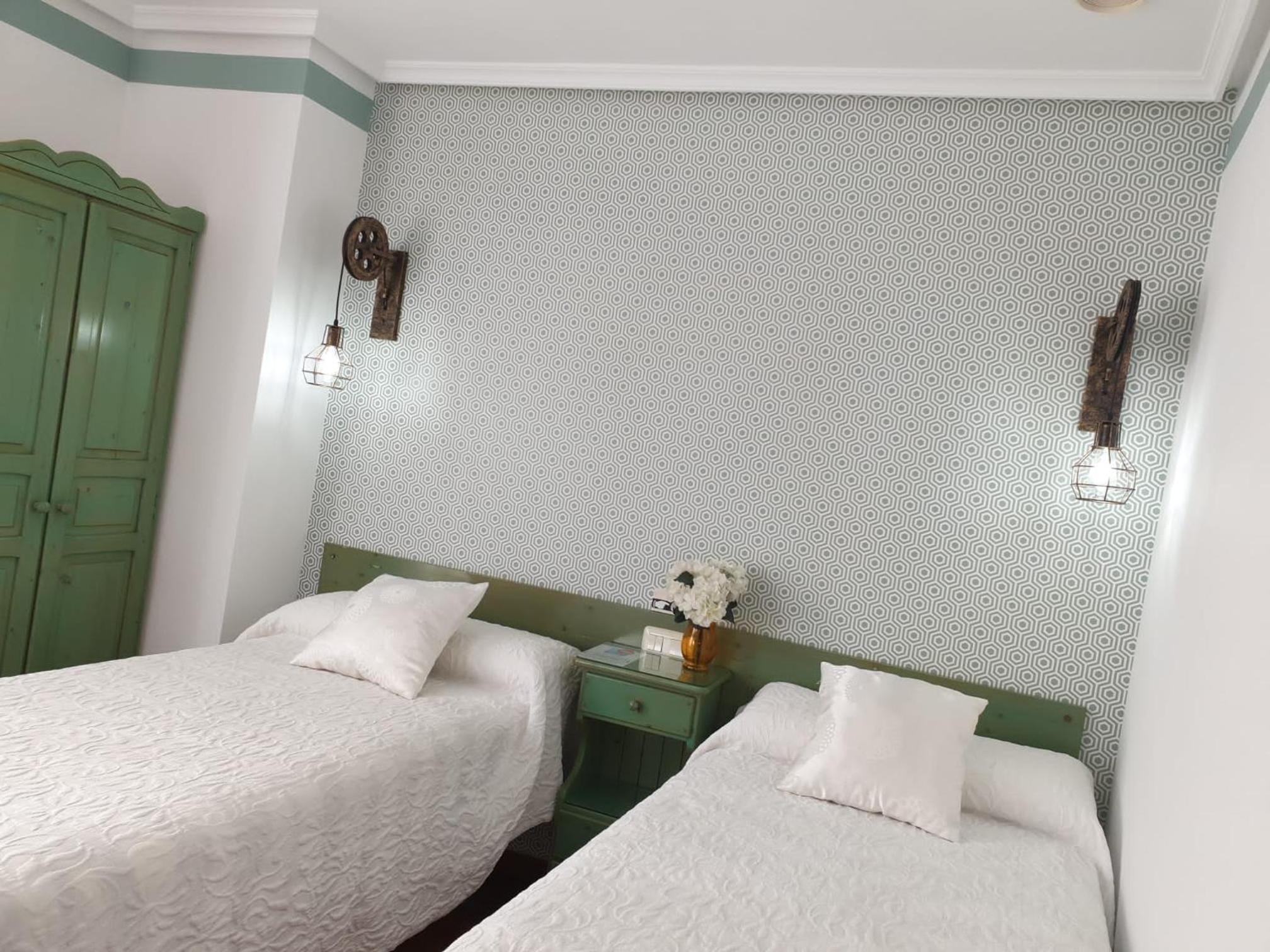 Double or Twin Room photo 2