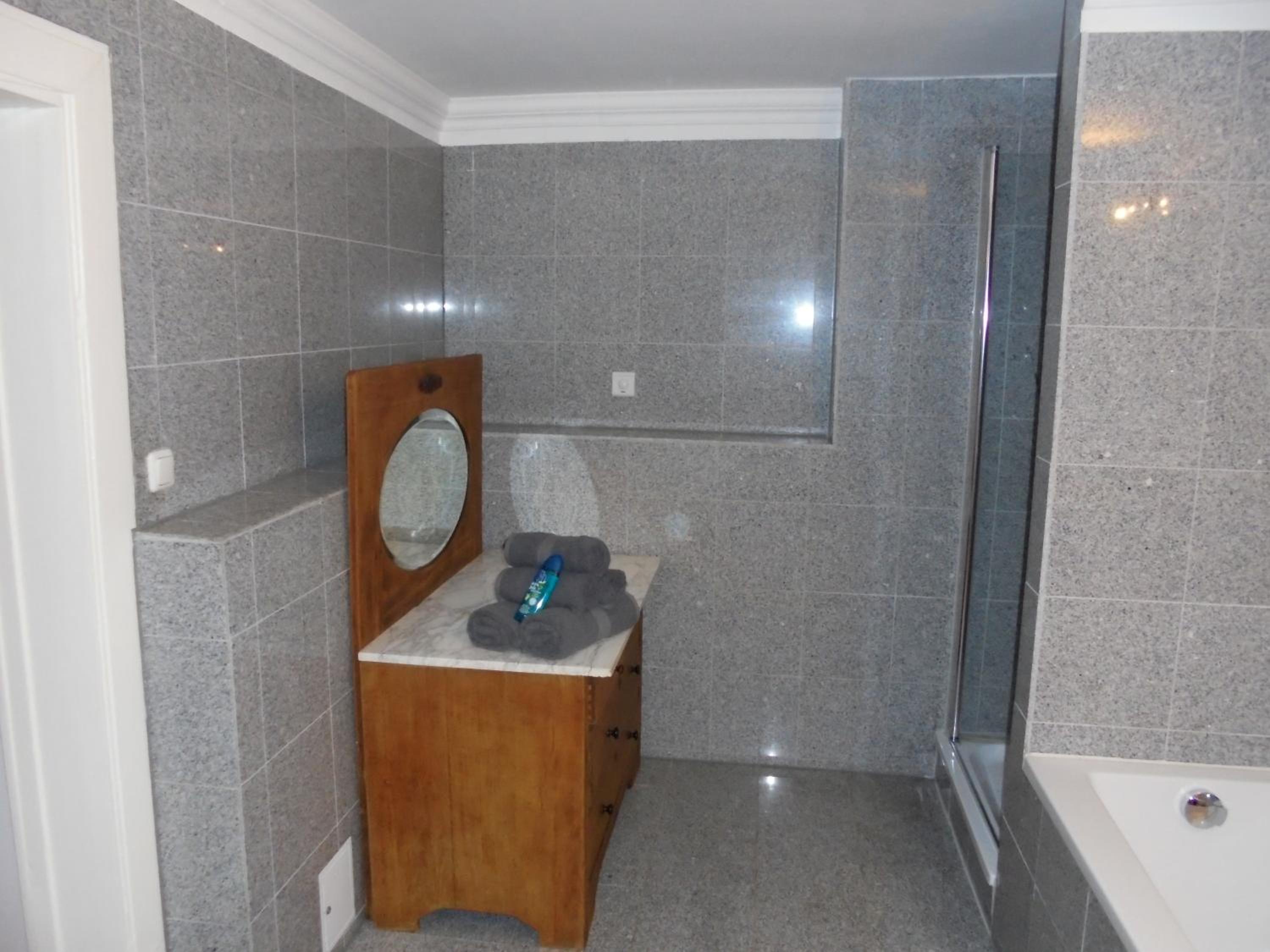 Two-Bedroom Suite photo 2