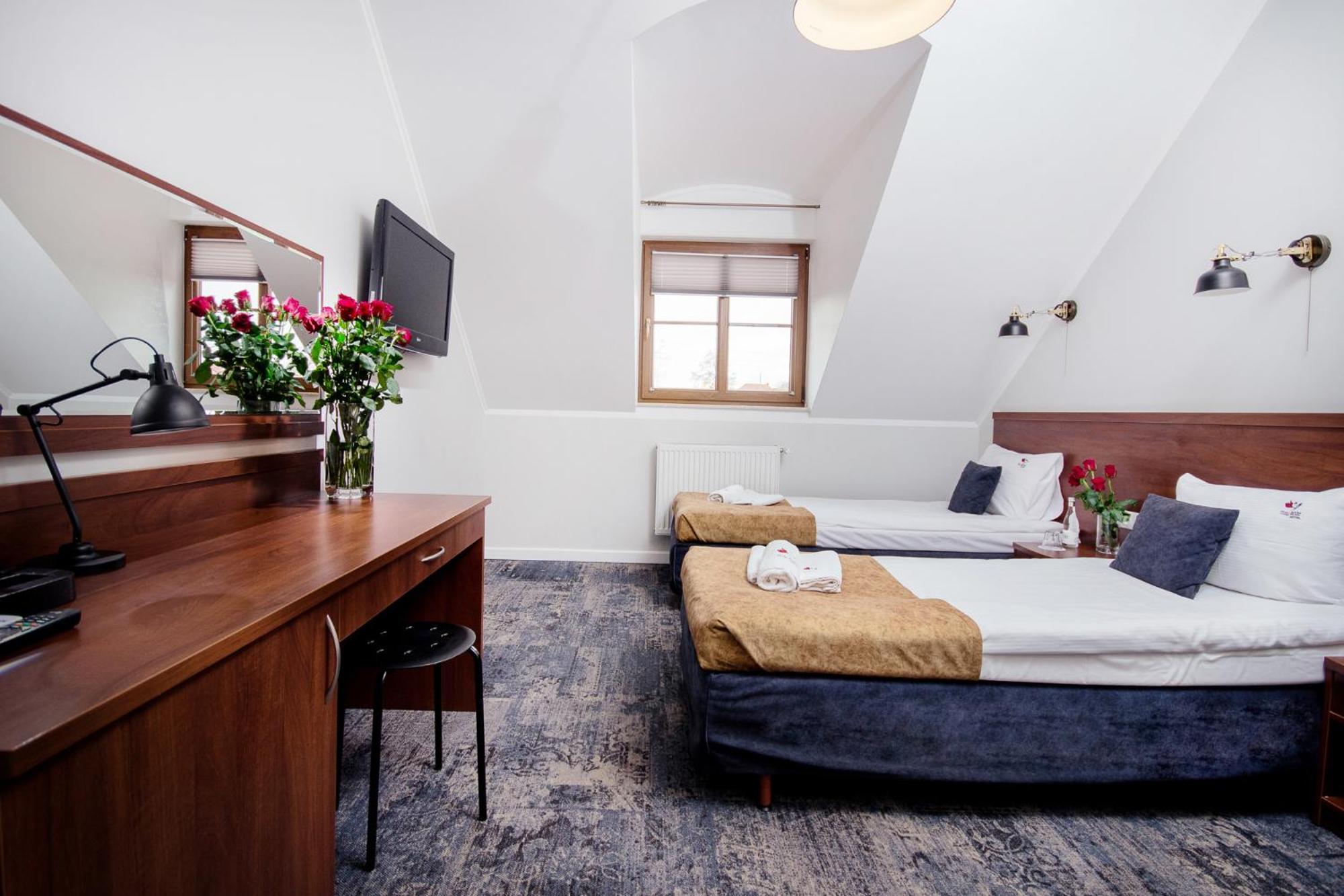 Twin Room - Photo 1
