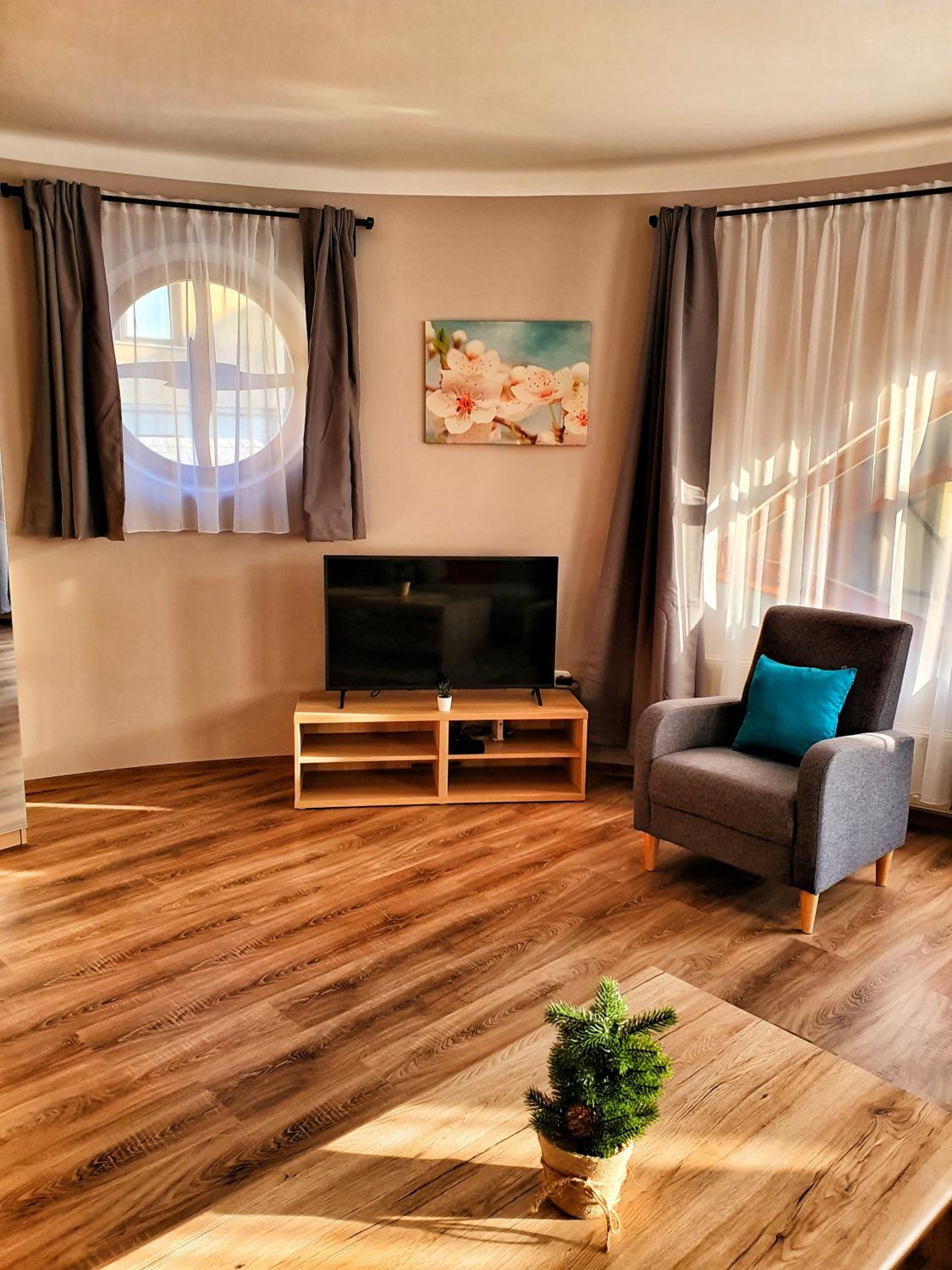 One-Bedroom Apartment - Photo 65