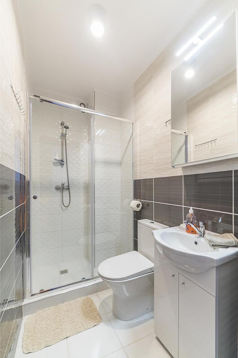 Quadruple Room with Balcony photo 2