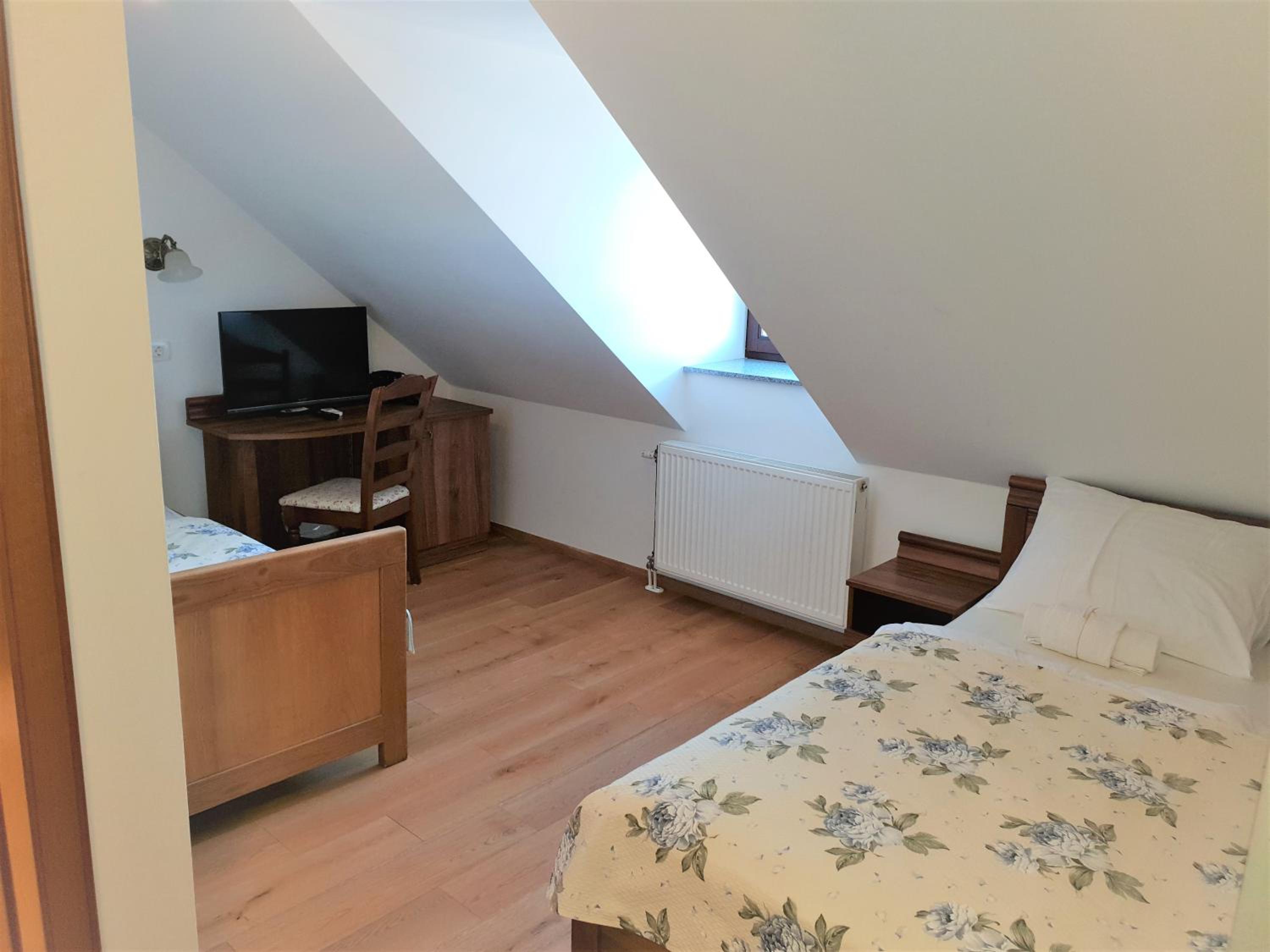 Standard Triple Room - Photo 1