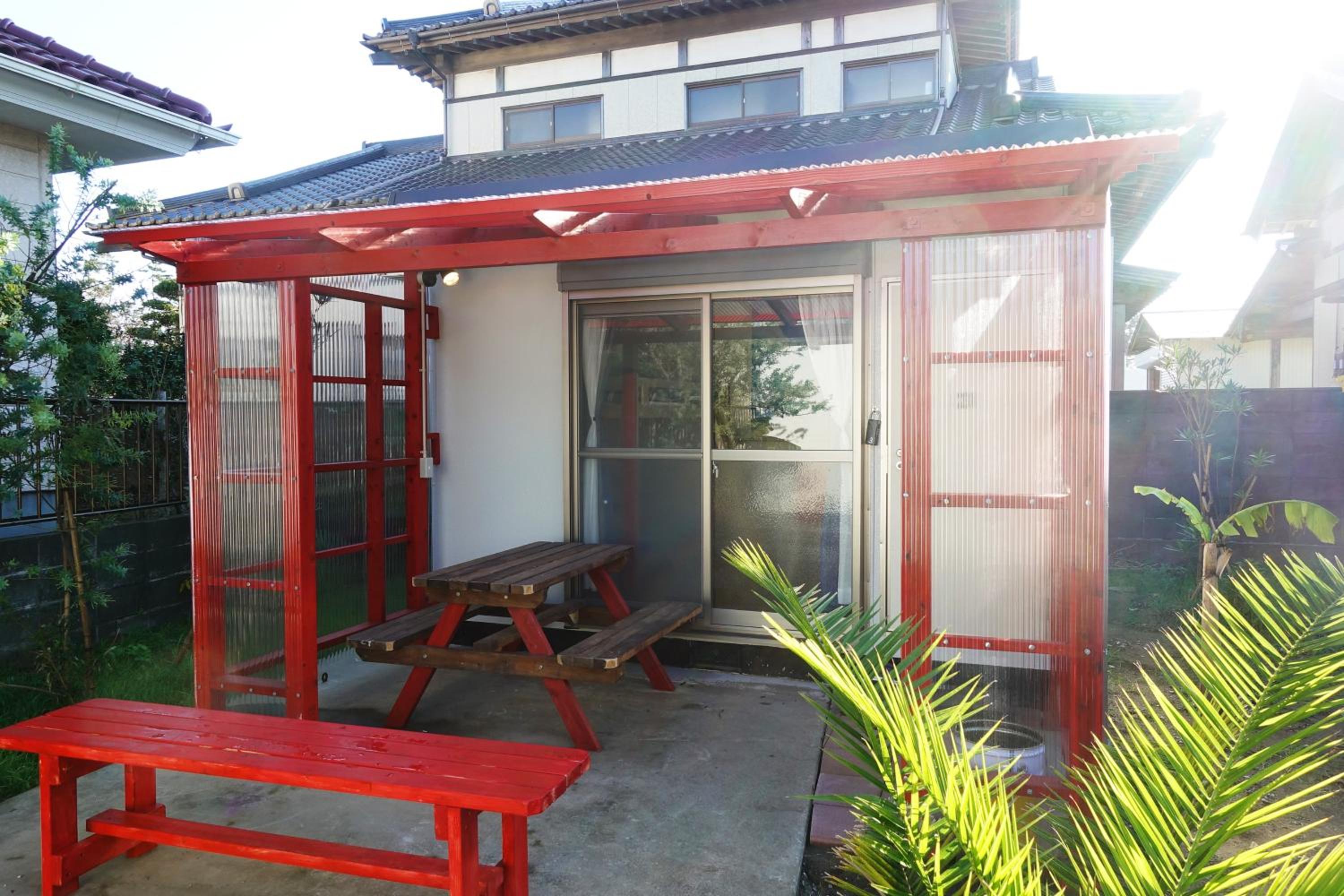 Cottage with Garden View - Photo 4