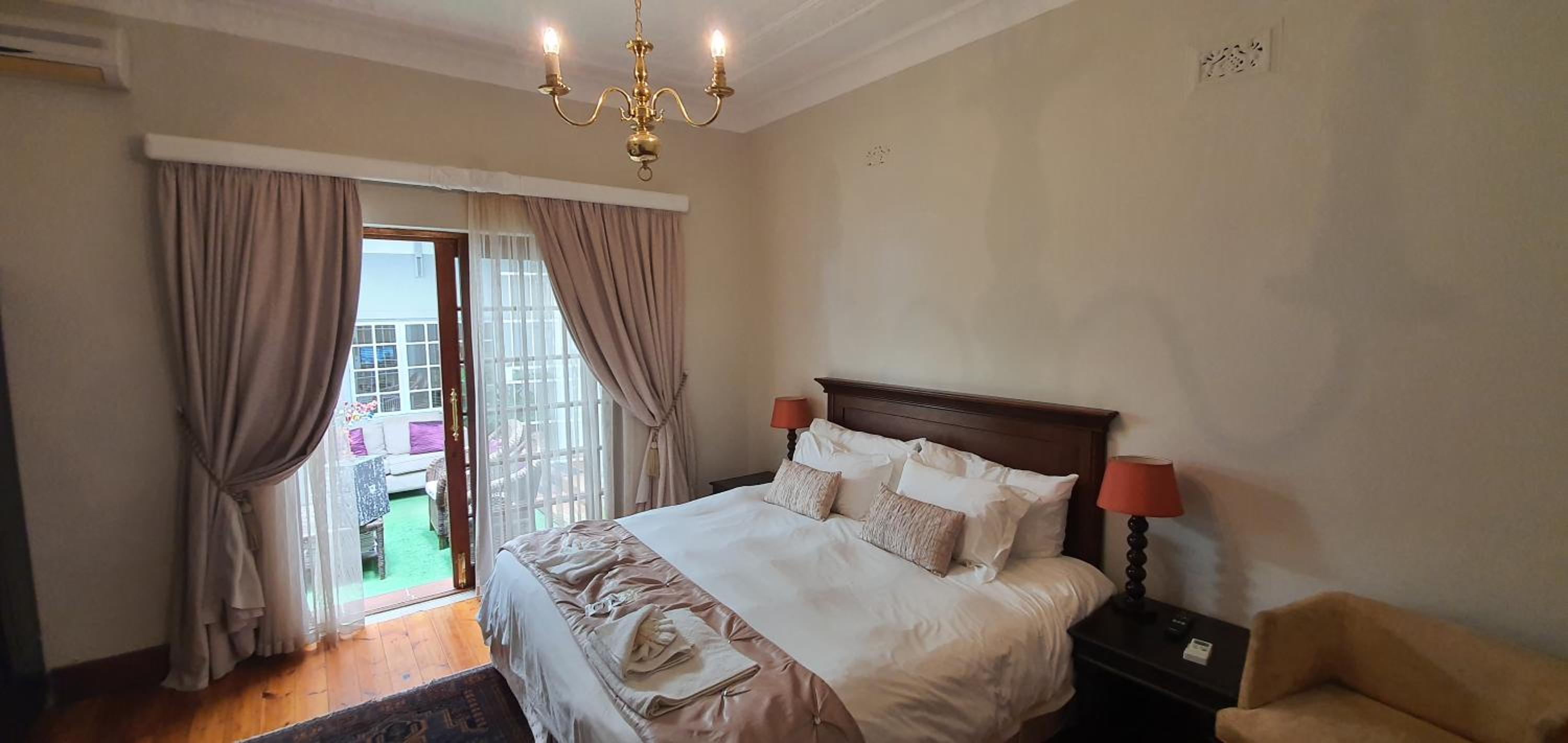 Double or Twin Room with Bathroom photo 1