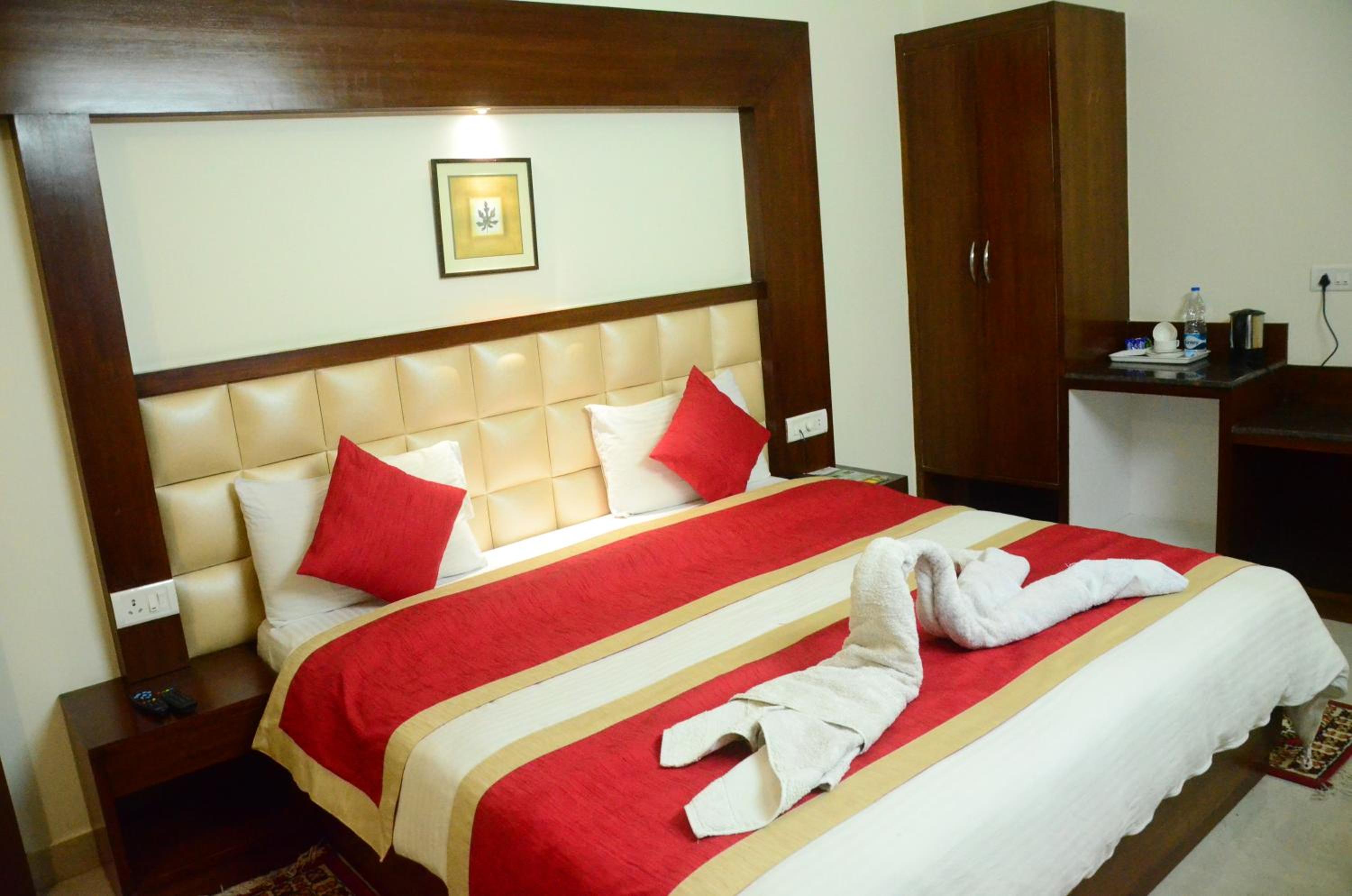 Double Room - Photo 3