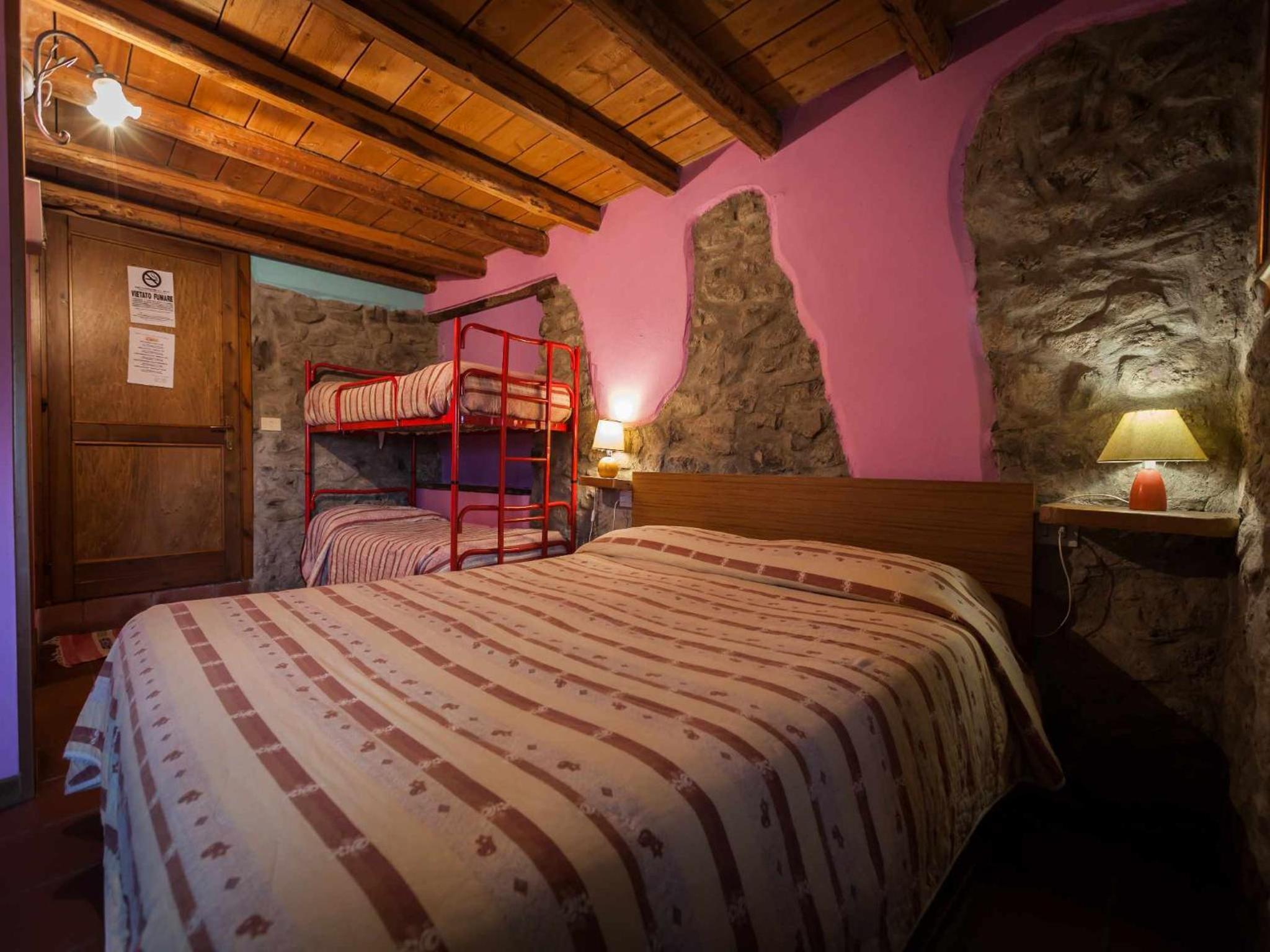 Quadruple Room - Photo 5