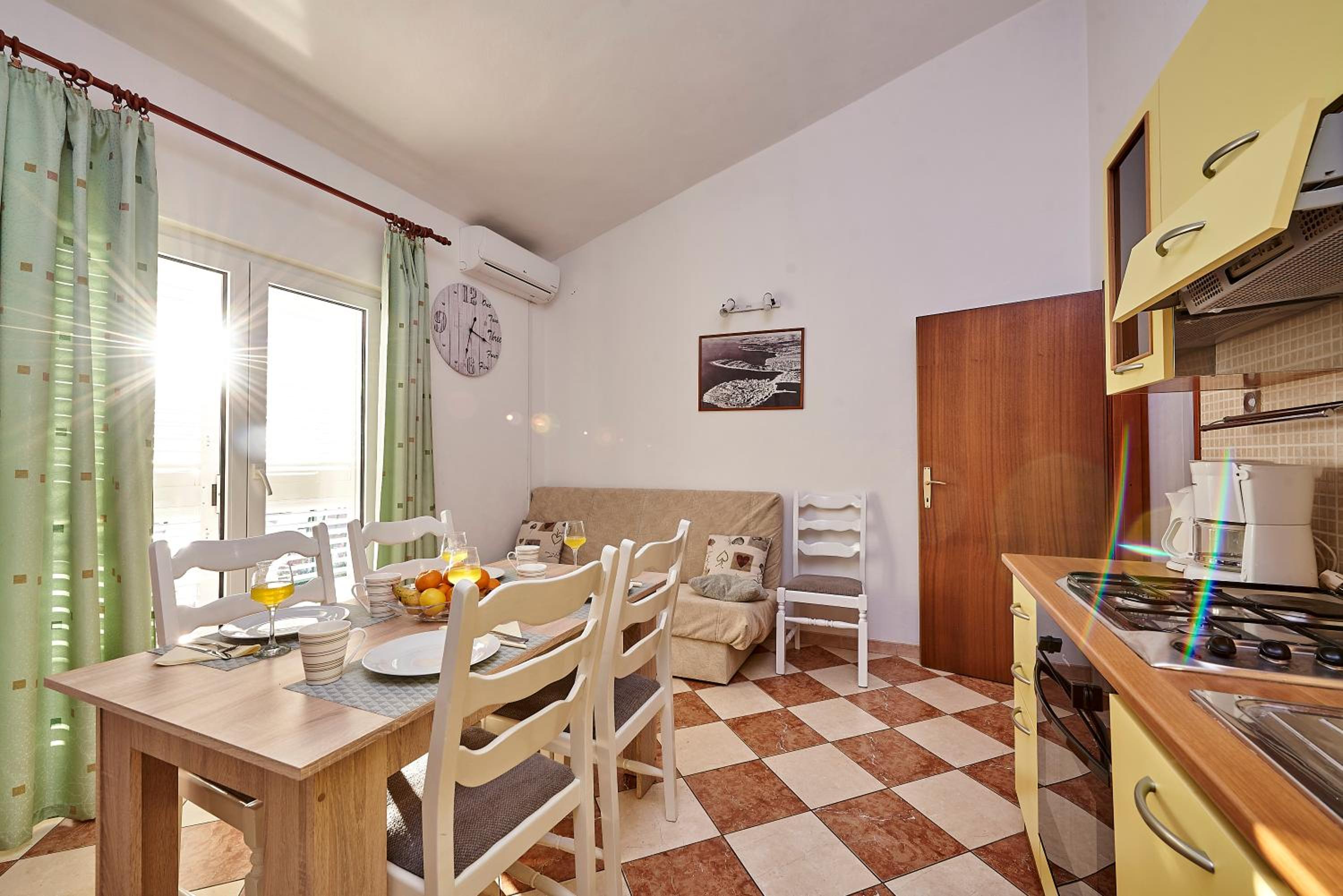 Apartment with Sea View photo 2