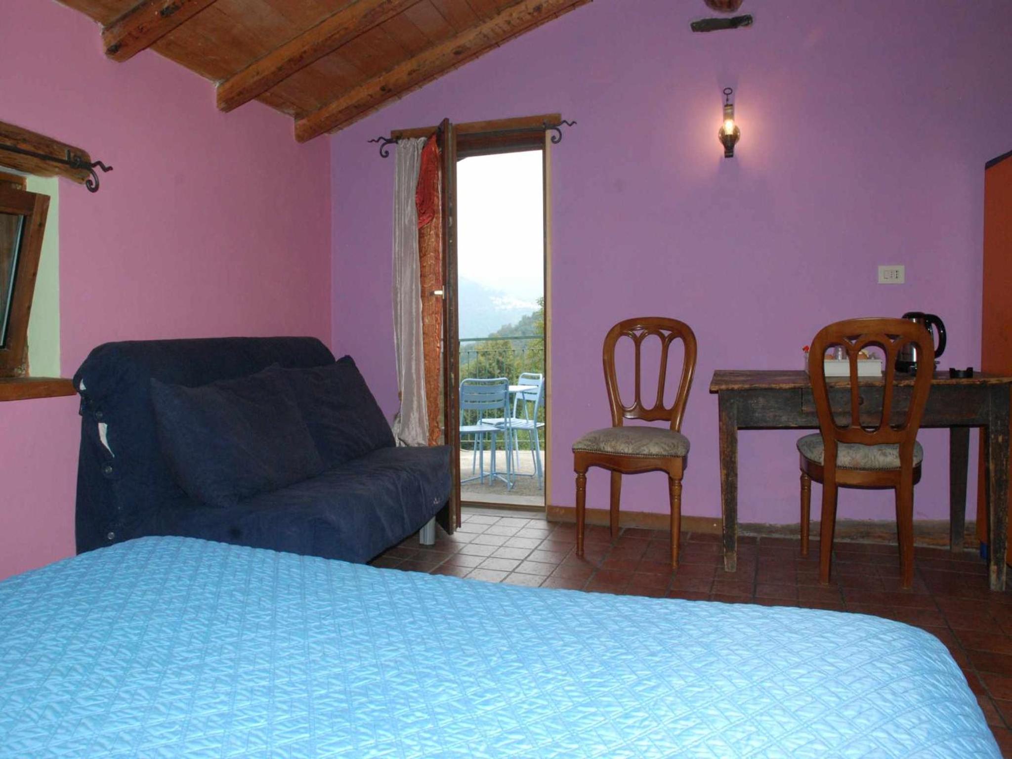 Deluxe Double Room with Balcony - Photo 14