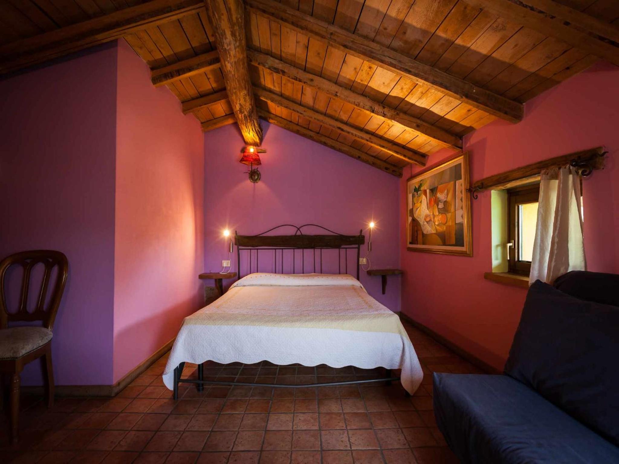 Deluxe Double Room with Balcony - Photo 13