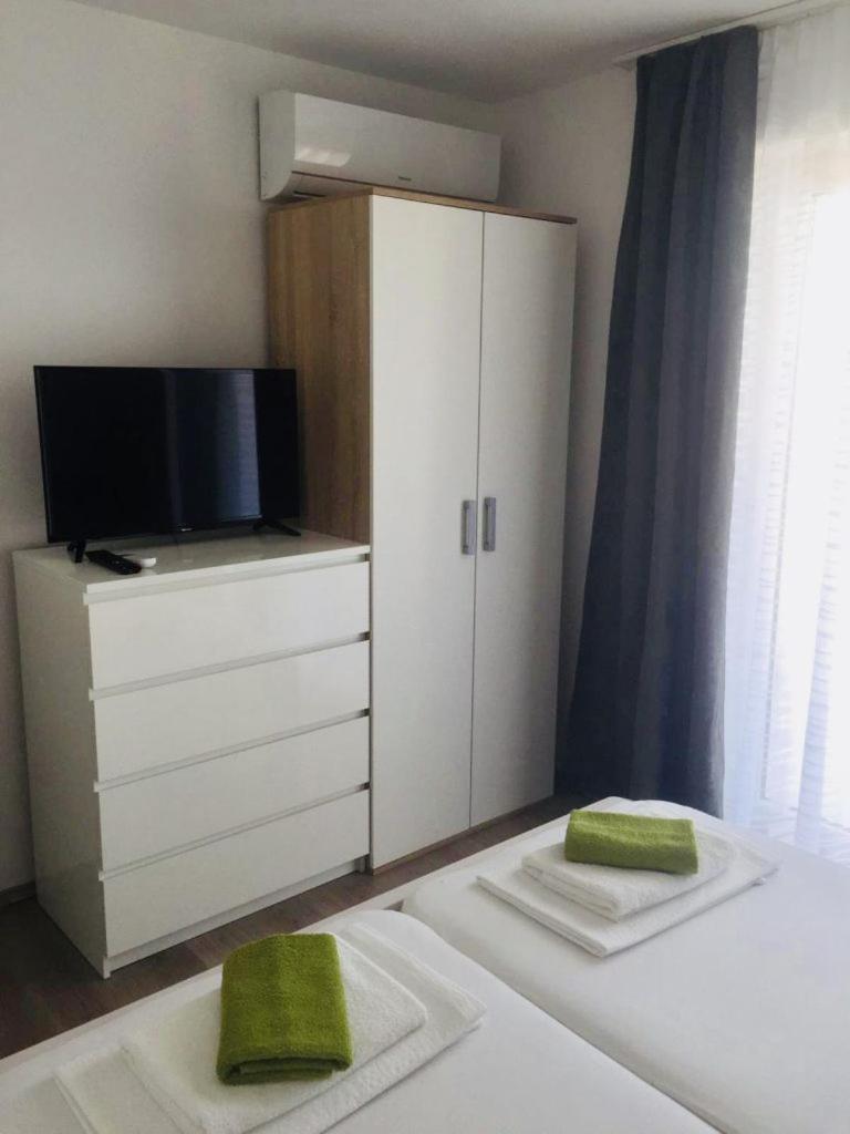 Apartment with Sea View photo 2