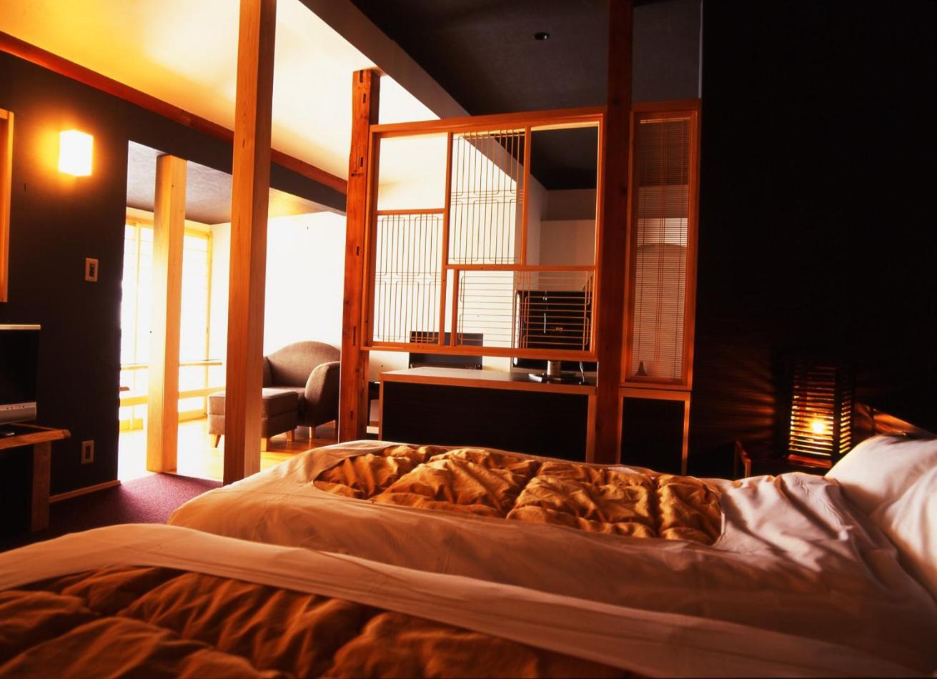 Superior Room with Tatami Area with Hot Spring Bath photo 2