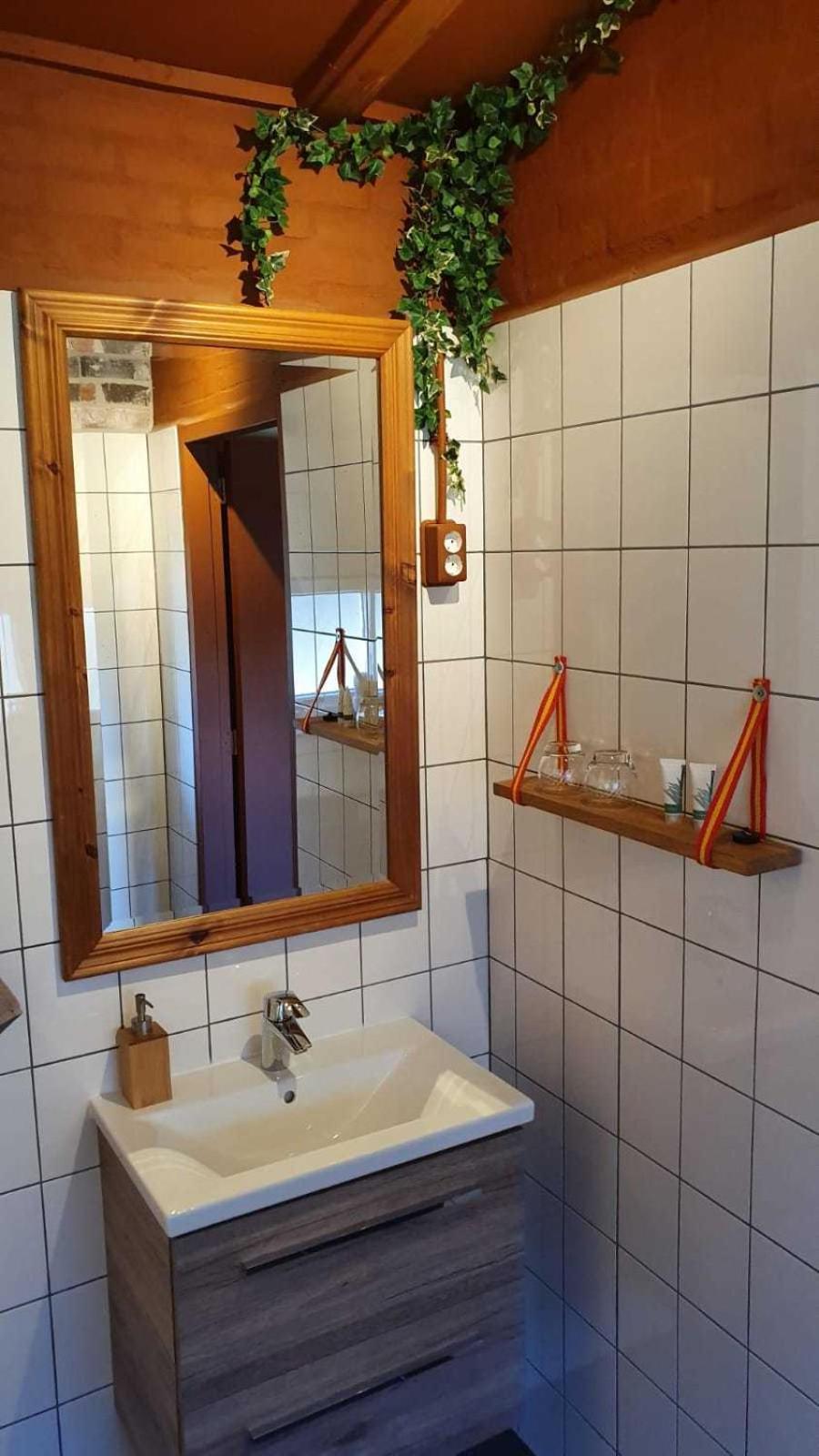 Double Room With Private Bathroom photo 2