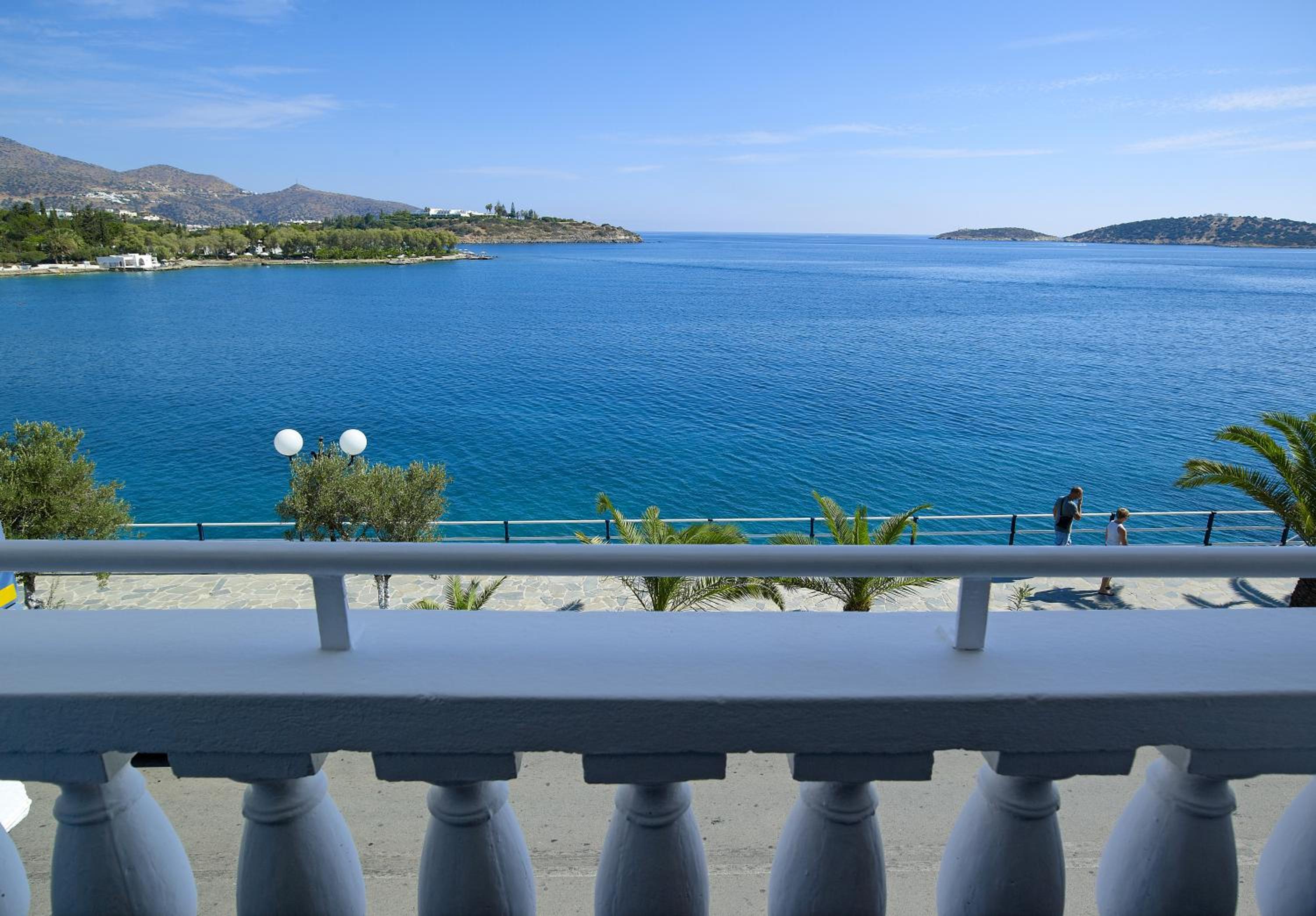Double or Twin Room with Sea View photo 3