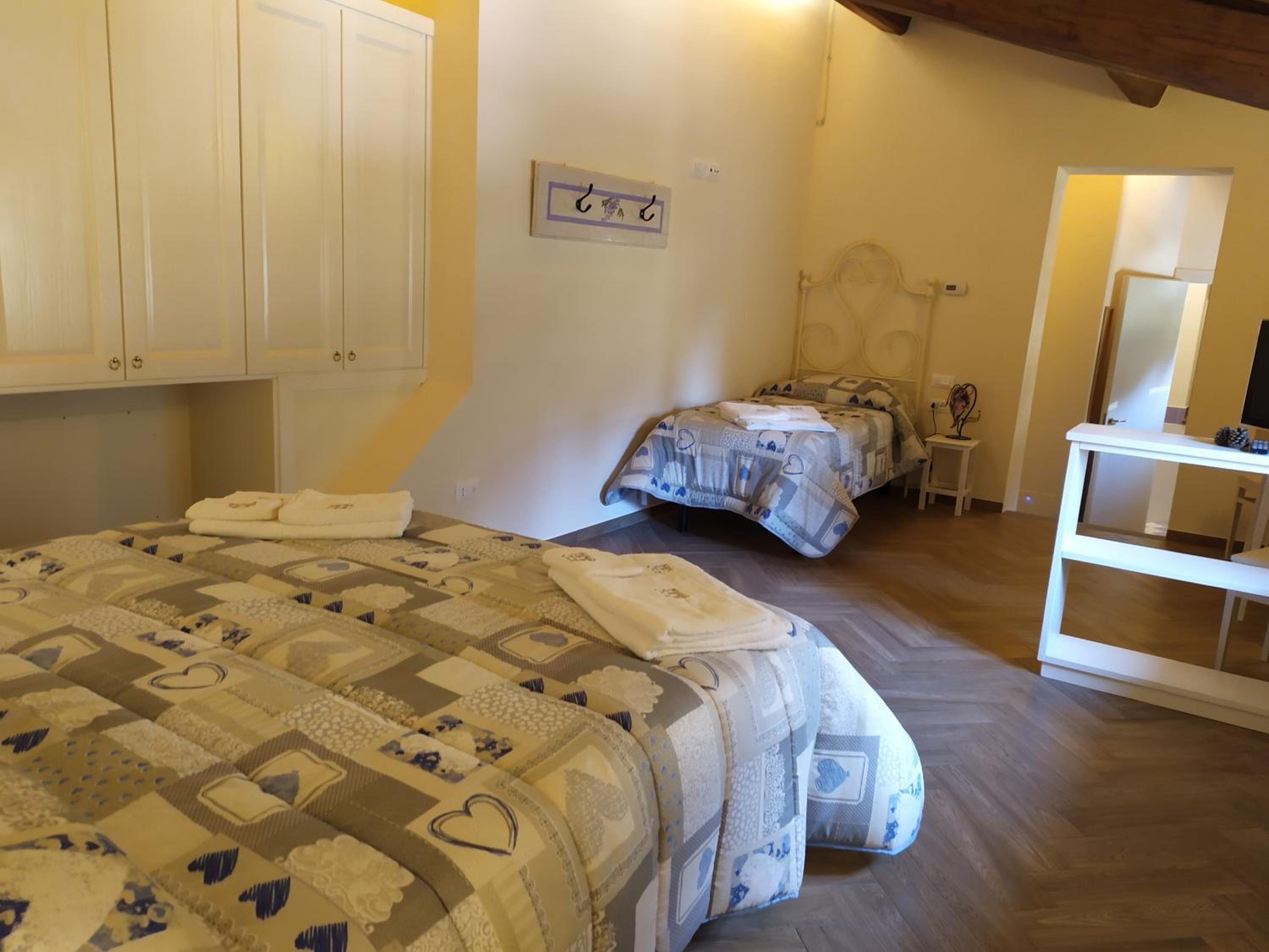 Triple Room with Private Bathroom photo 3