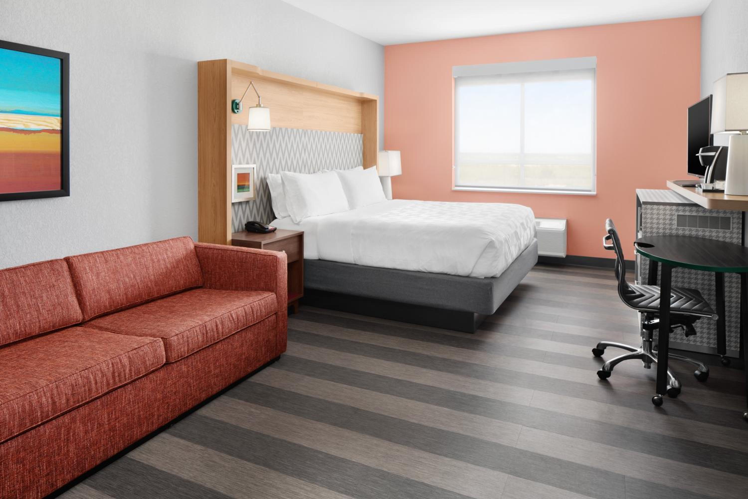 Premium King Room with Sofa Bed - Photo 1